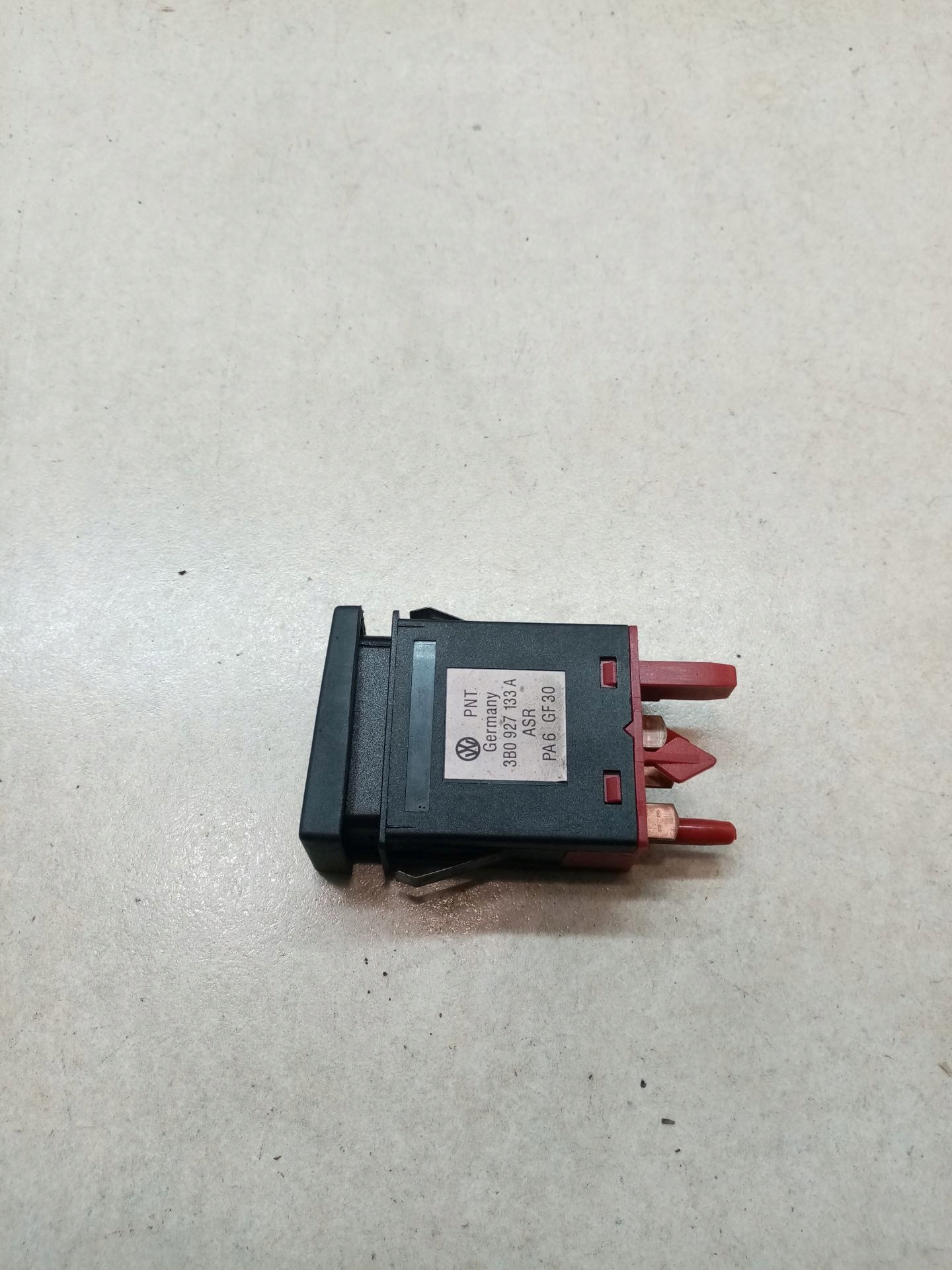 button ASR PASSAT B5 1.9 TDI FL 3B0927133A