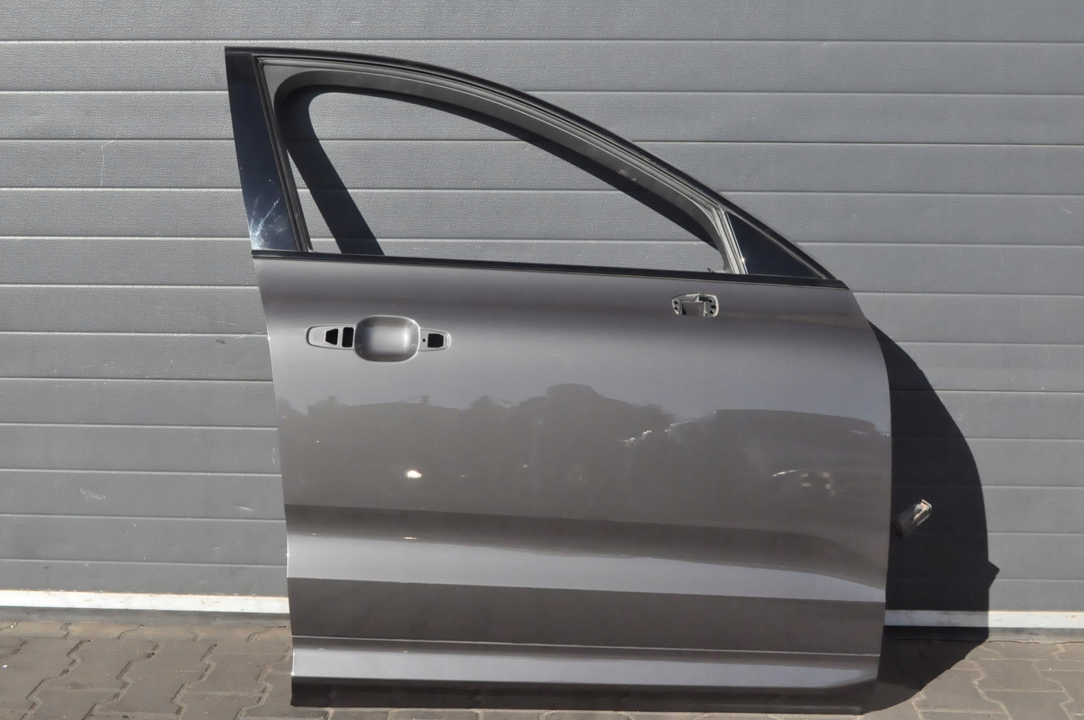 VOLVO XC60 II DRZWI PRAWY PRZÓD PRZEDNIE PRAWE PRZEDNIE 731