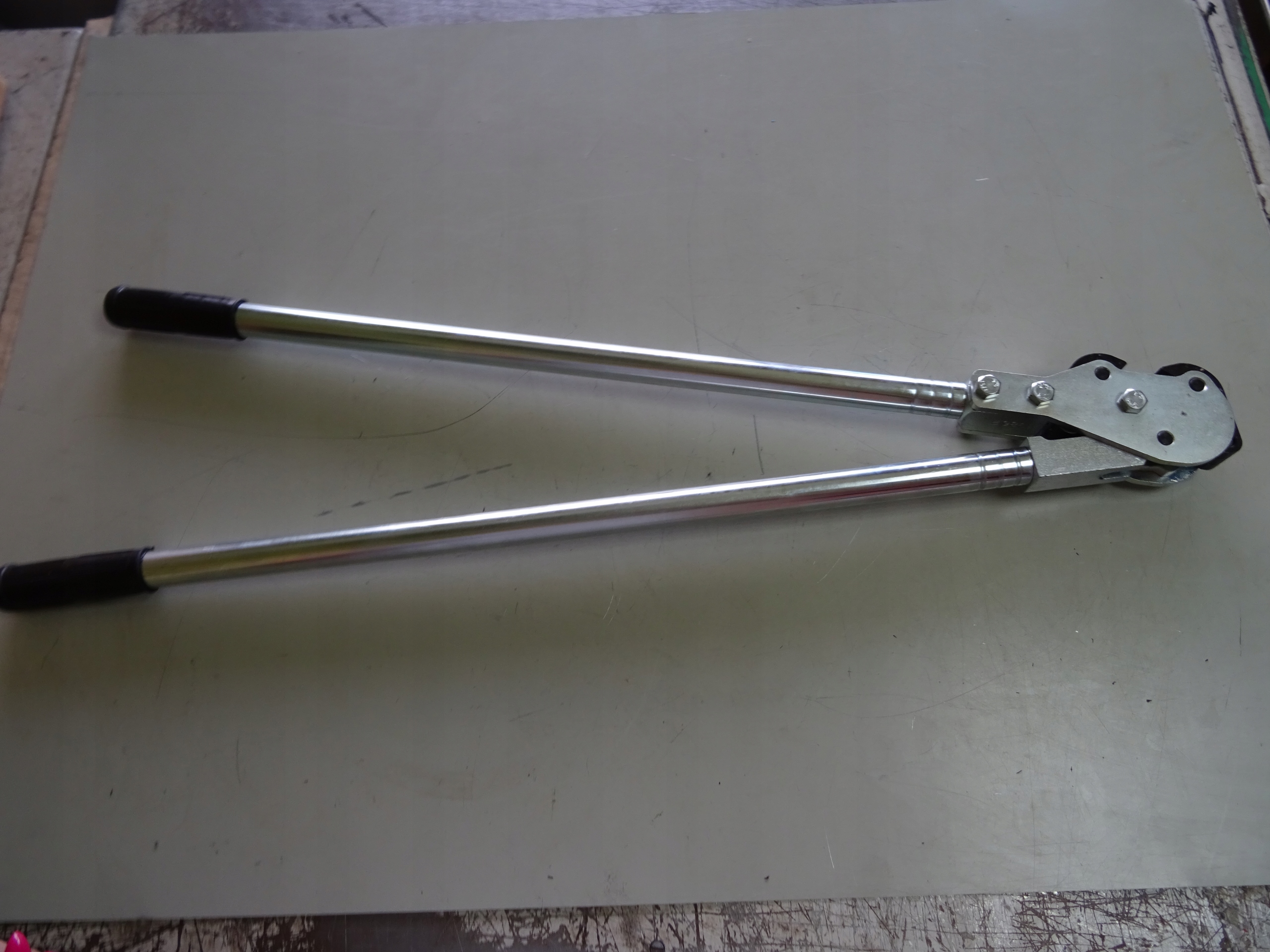 KLESZCZE ZACISKOWE DO TAŚM STALOWYCH KIPPES WZ65 Kod producenta WZ65