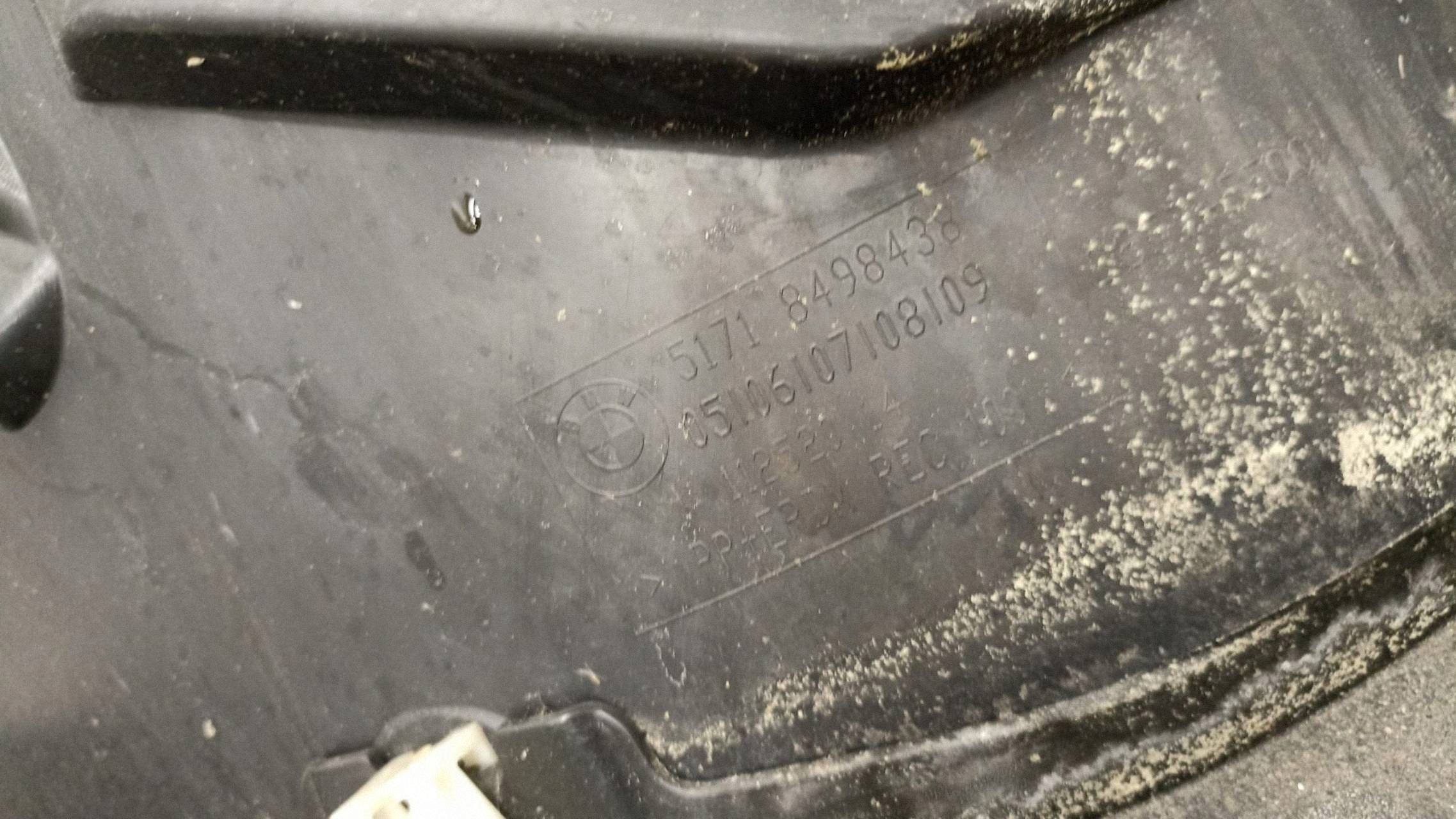 BMW 2 U06 mudguard right front 8498438 8498448