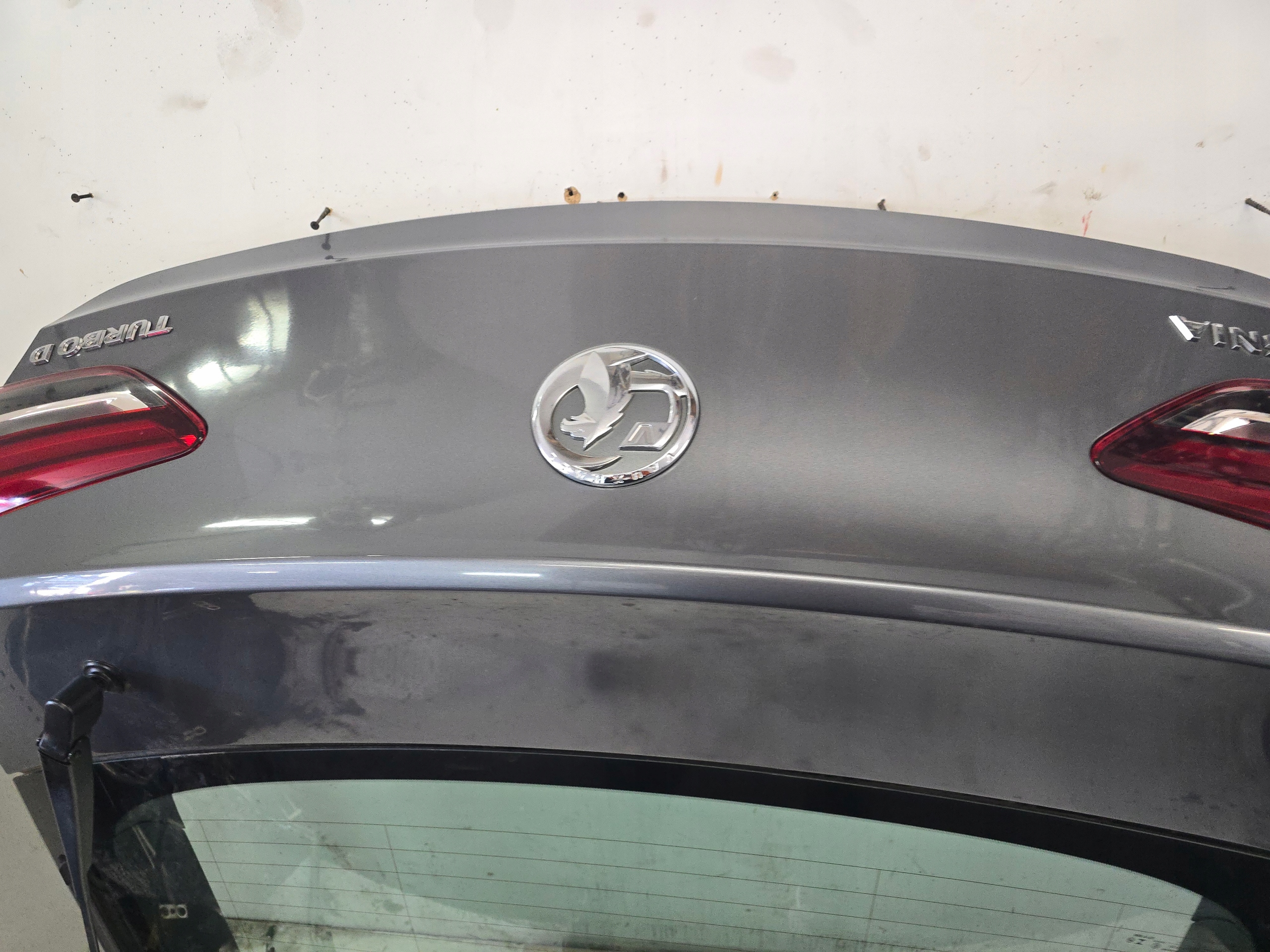 OPEL INSIGNIA B HB trunk door boot Z10B