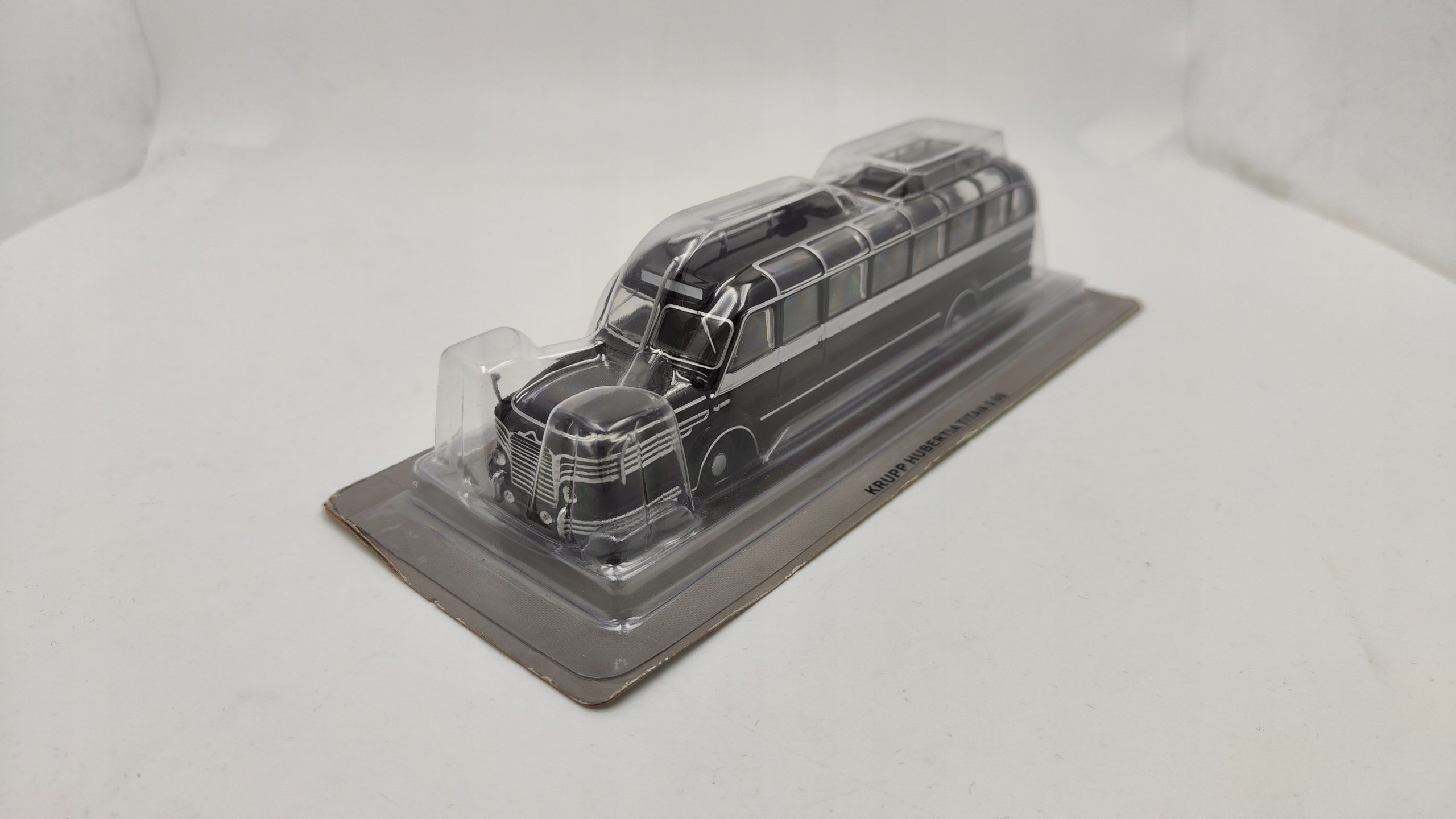 Krupp Hubertia Titan 080 Ikonické Autobusy Prl 1:72