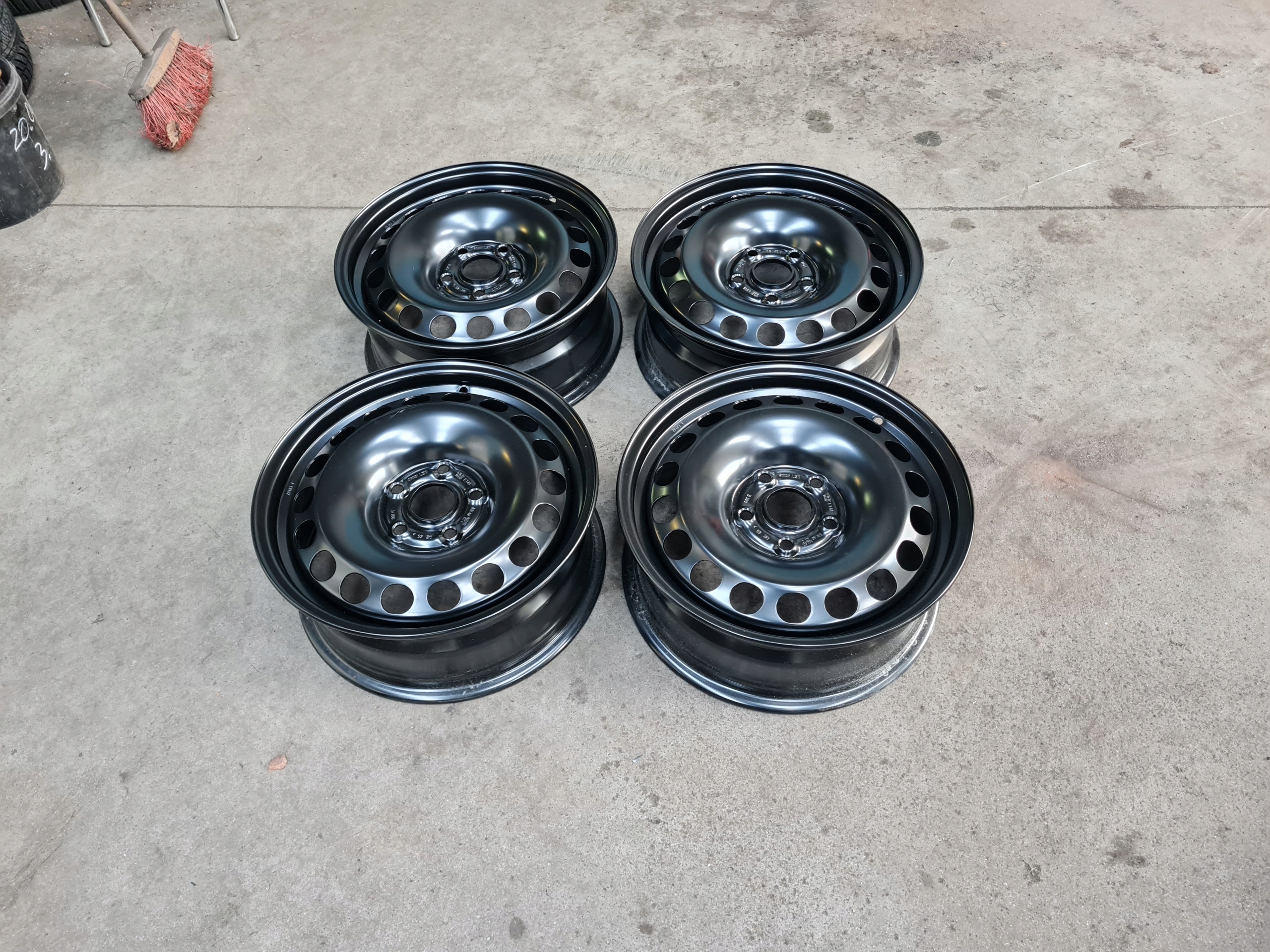 Ocelové disky Vw Škoda Seat Mg 6,5x16 5x112 ET41 Nové Originál