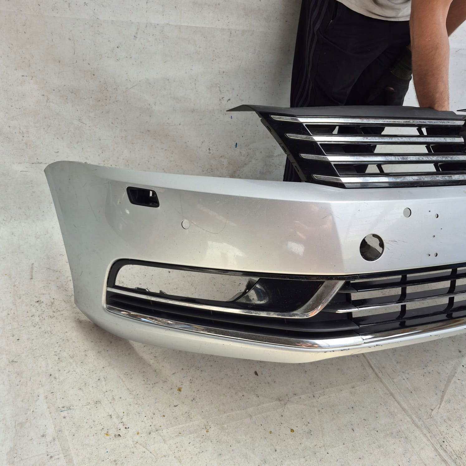 VW PASSAT B7 10-14 bumper front front SPR 4XPDC 3AA807221