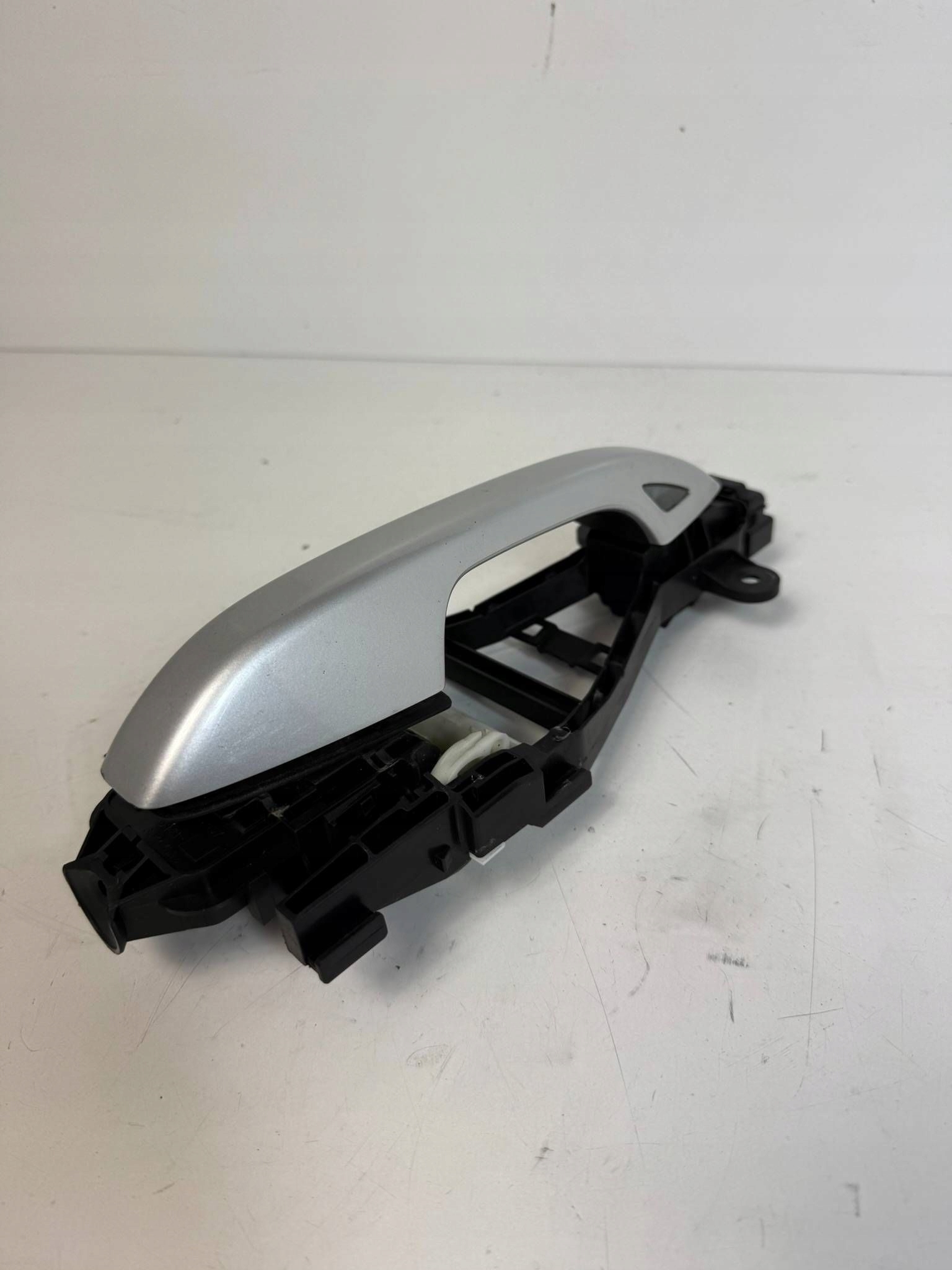 Volvo V60 II S60 III handle rear right 30747097