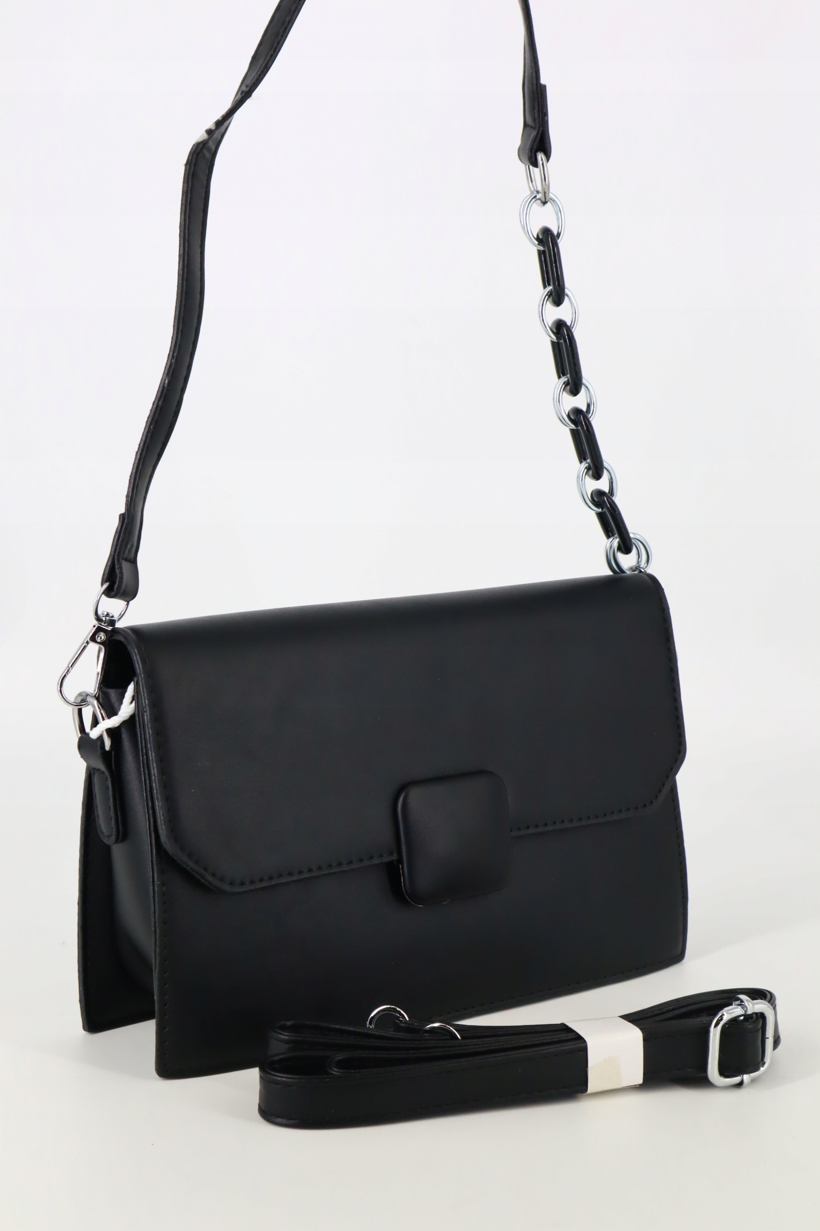 Torebka mała przewieszka z klapką miejska długi pasek + łańcuch BEŻOWA Wielkość mała (nie mieszcząca A4)