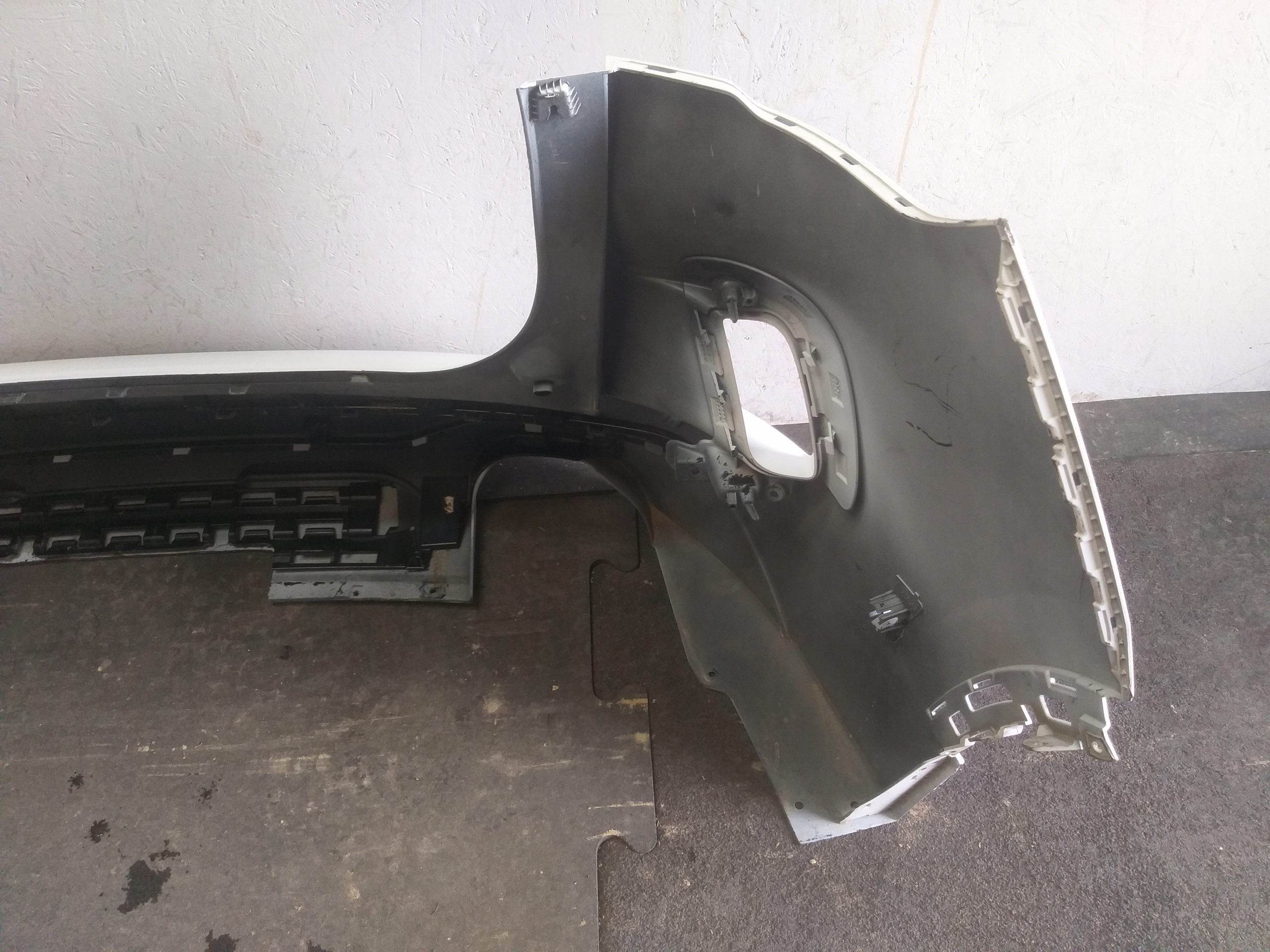nárazník záď FORD KUGA MK3 ST