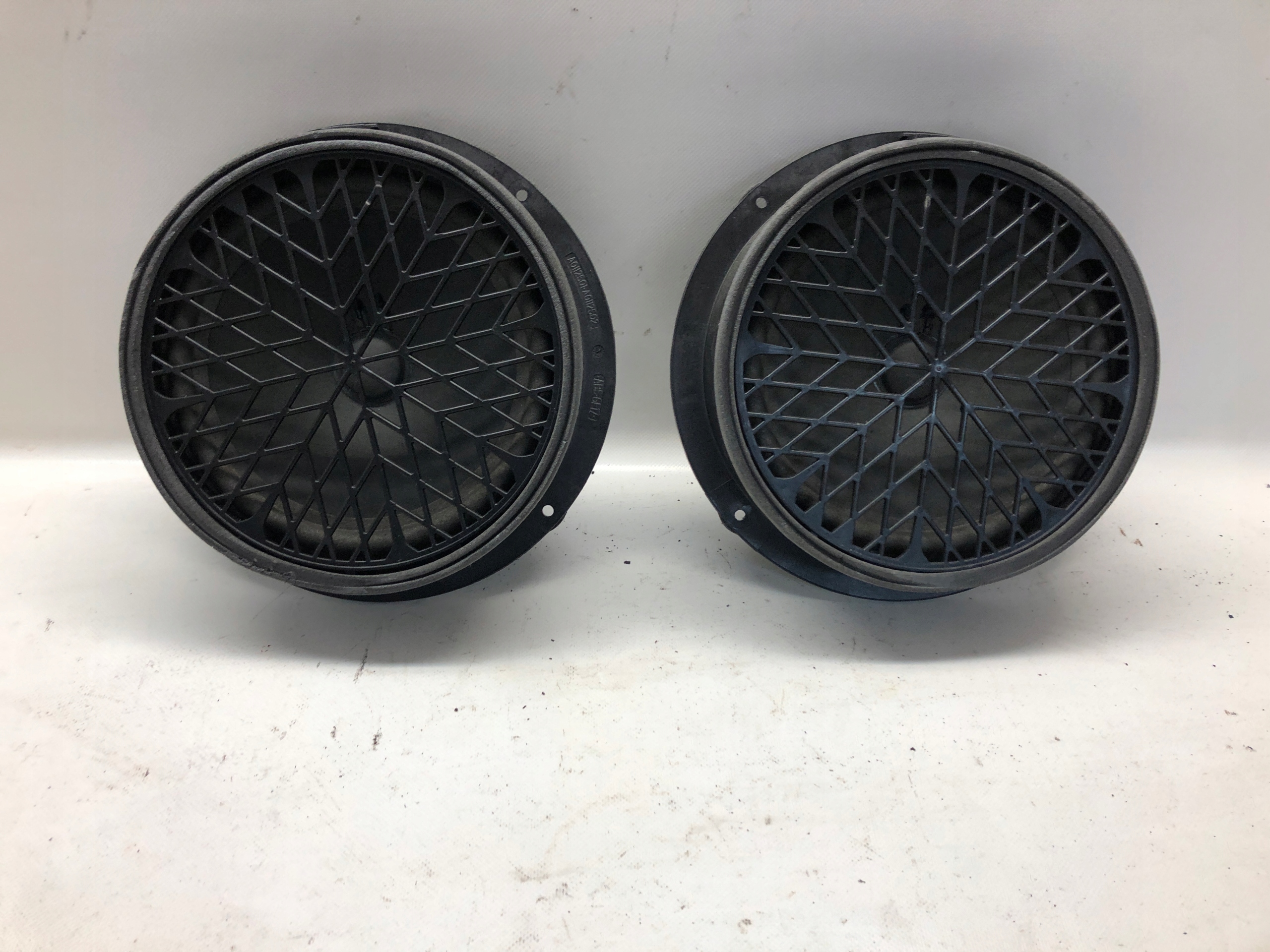 A4 B8 A5 динамик передней двери 8T0035415A