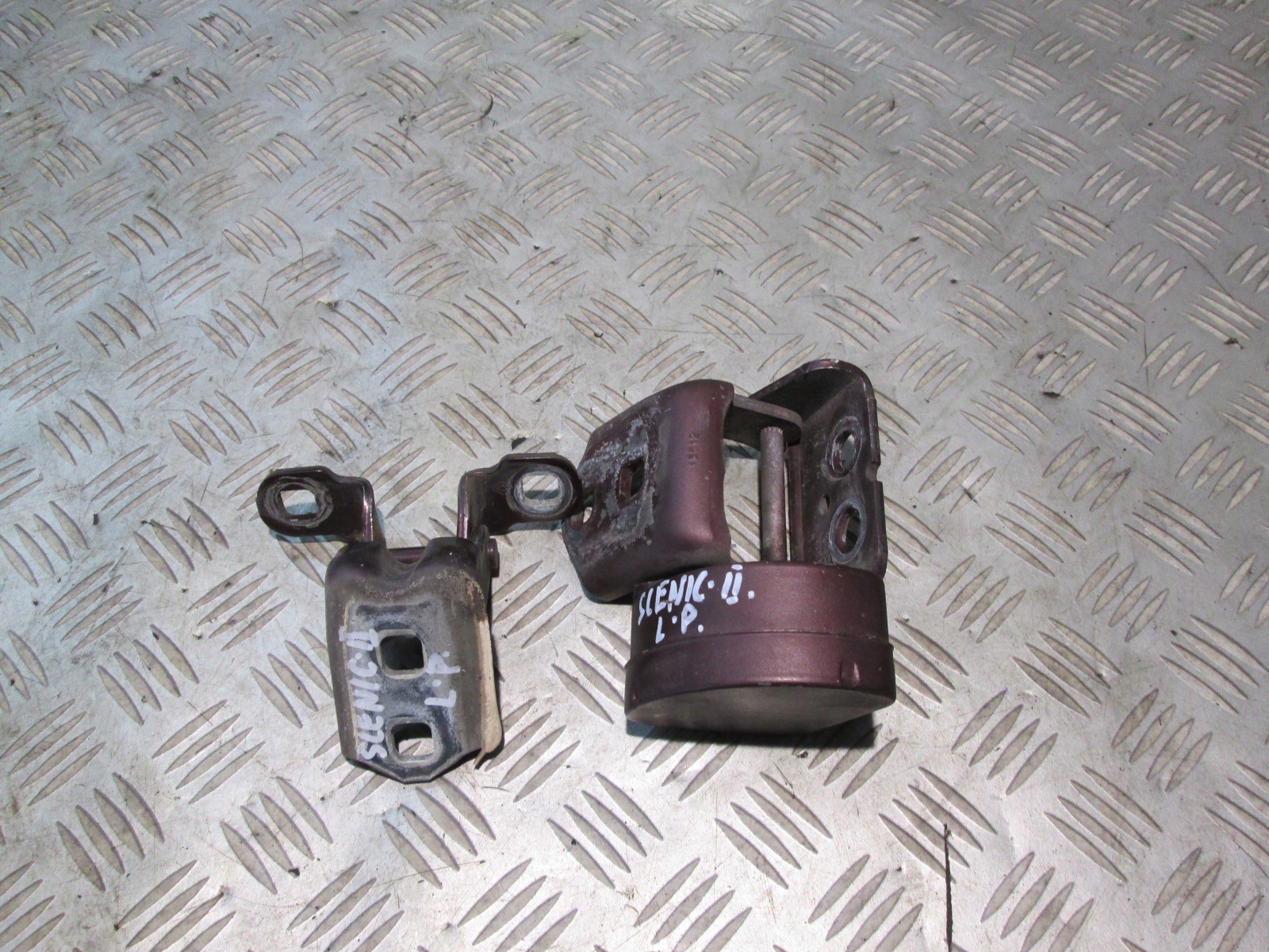 ZAWIAS ZAWIASY DRZWI LEWY PRZÓD OGRANICZNIK RENAULT SCENIC II