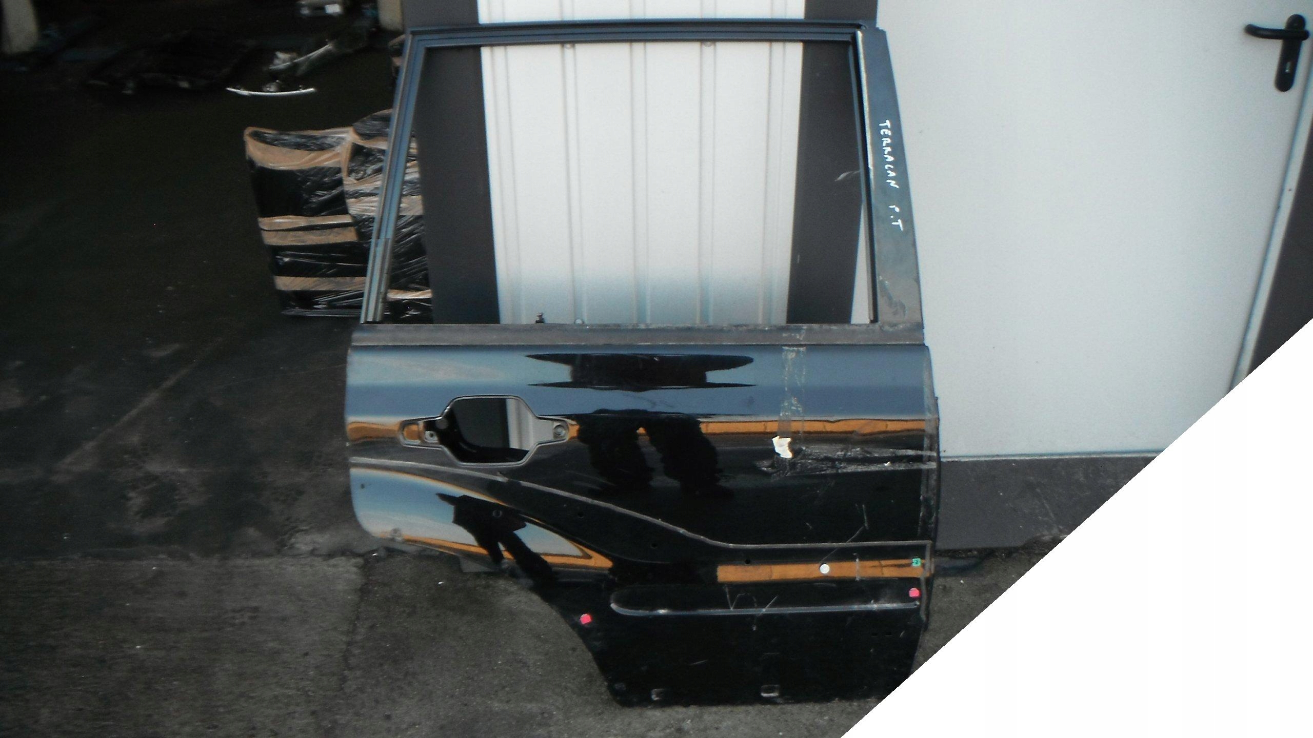 HYUNDAI TERRACAN 01-06 DRZWI PRAWE TYLNE