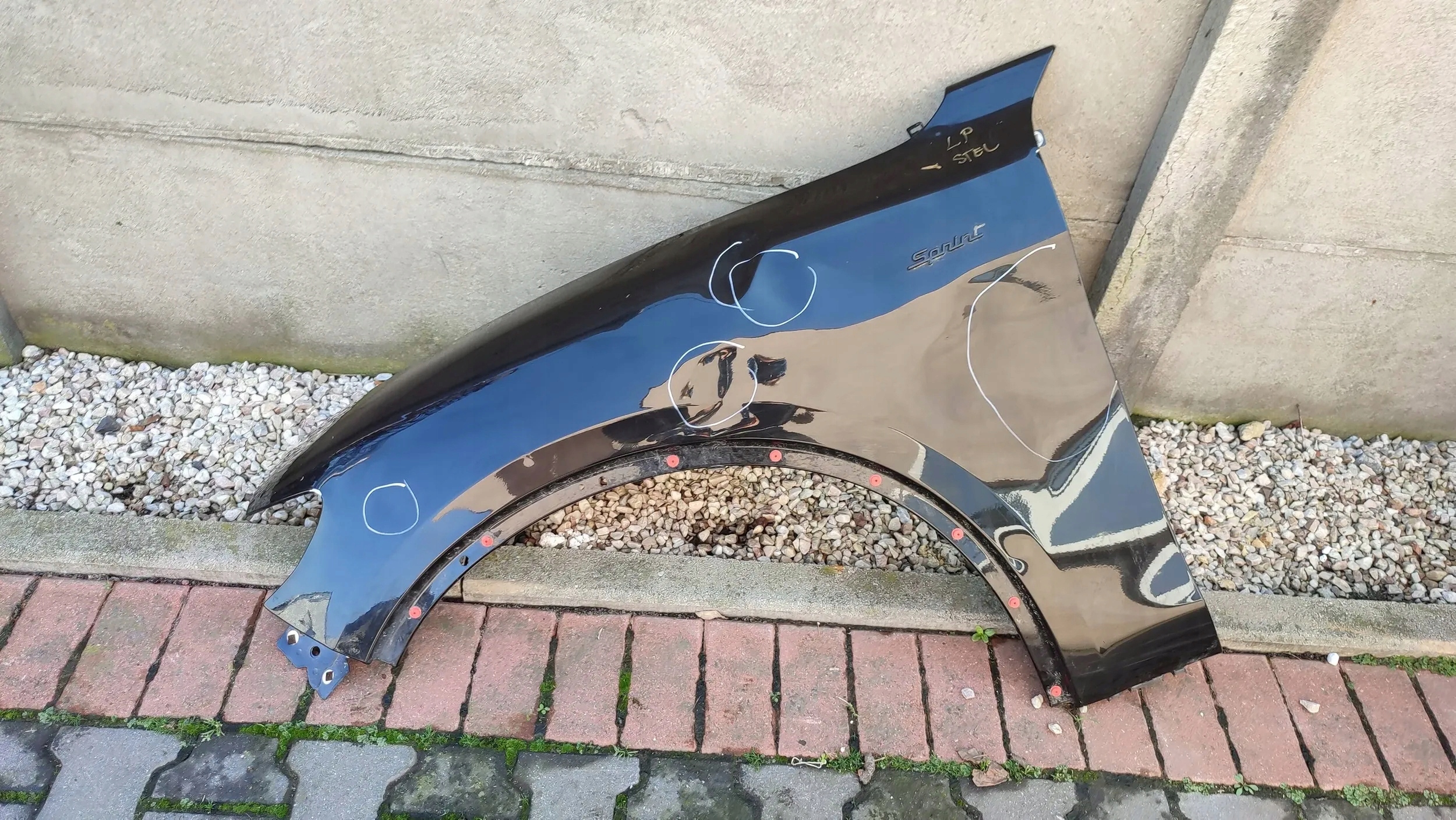 Alfa Romeo Stelvio 2021 front side left fender