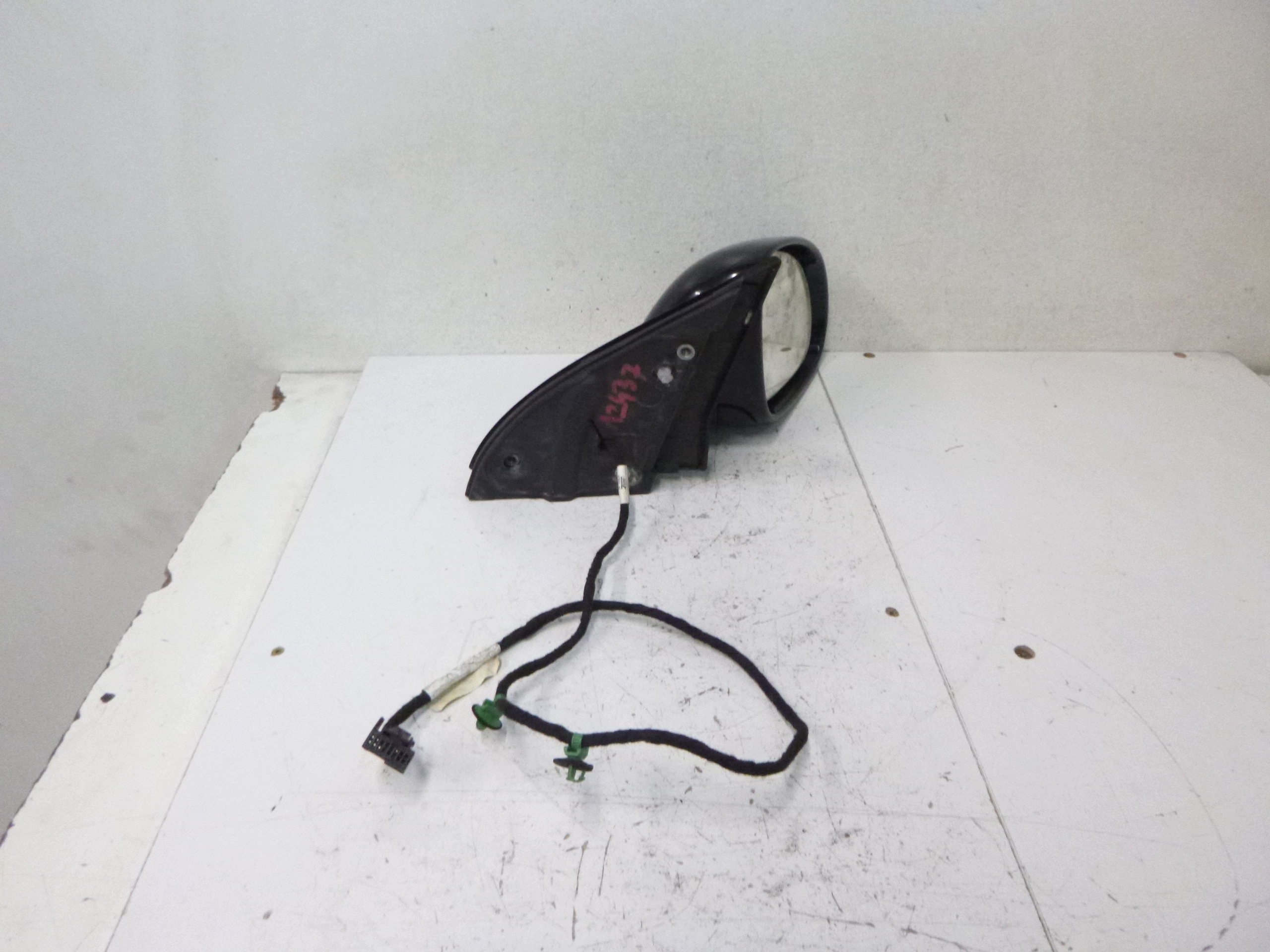 mirror right VW Golf V 03-08 LC9X 7 PIN z with an indicator OE
