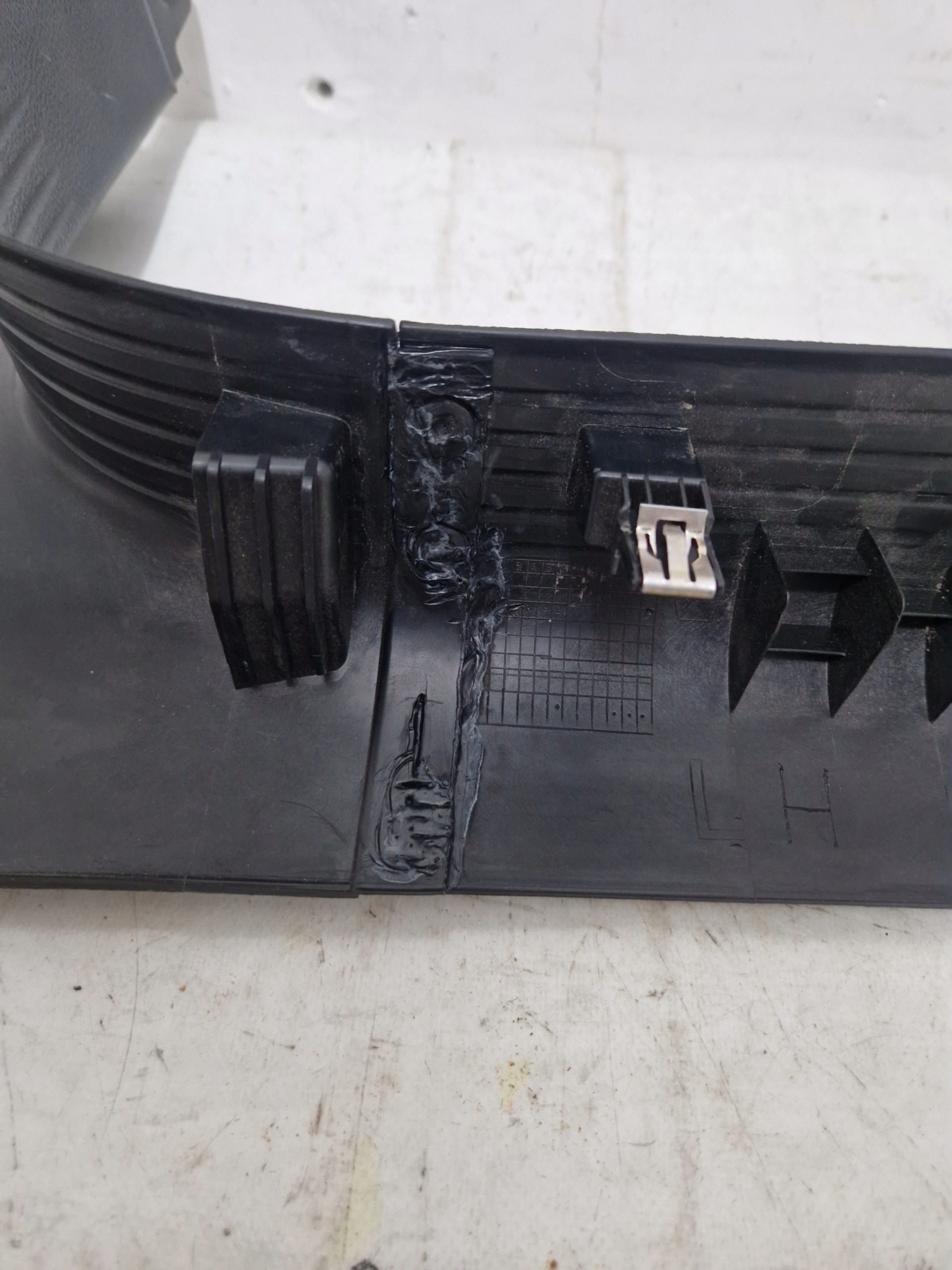 DODGE CHALLENGER 2019- moulding threshold left cover of the threshold 1ZA03DX9AD