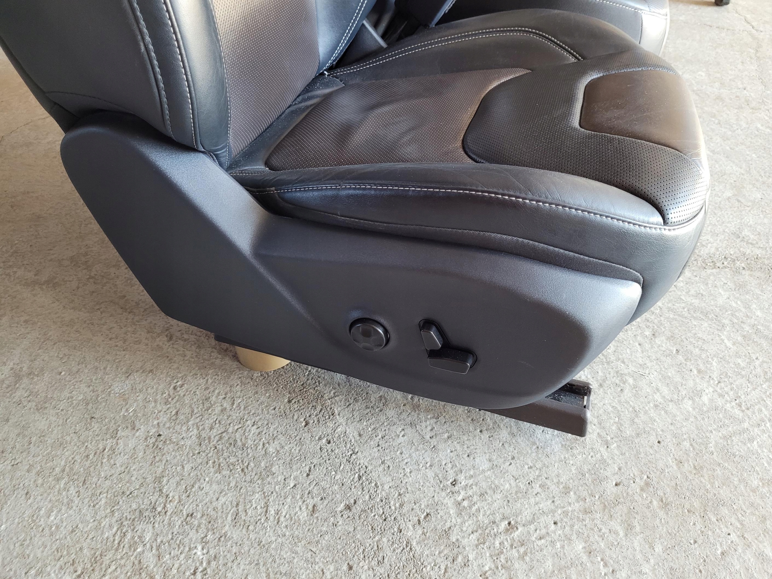 seat front front left + airbag JEEP CHEROKEE V KL UC INDIGO BLUE/BROWN