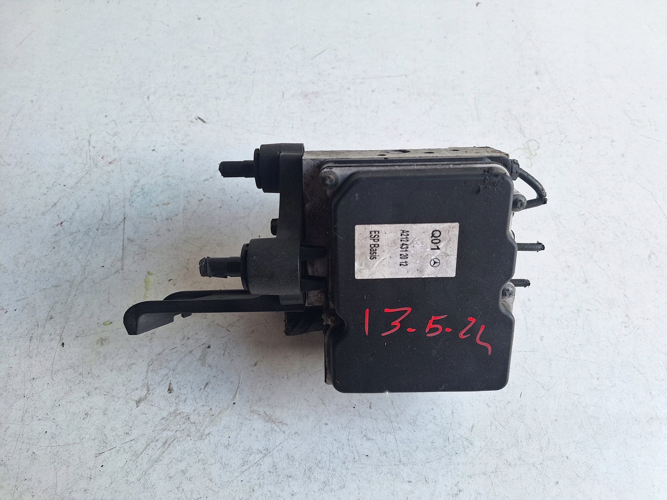 MERCEDES pumpa ABS A2124312012