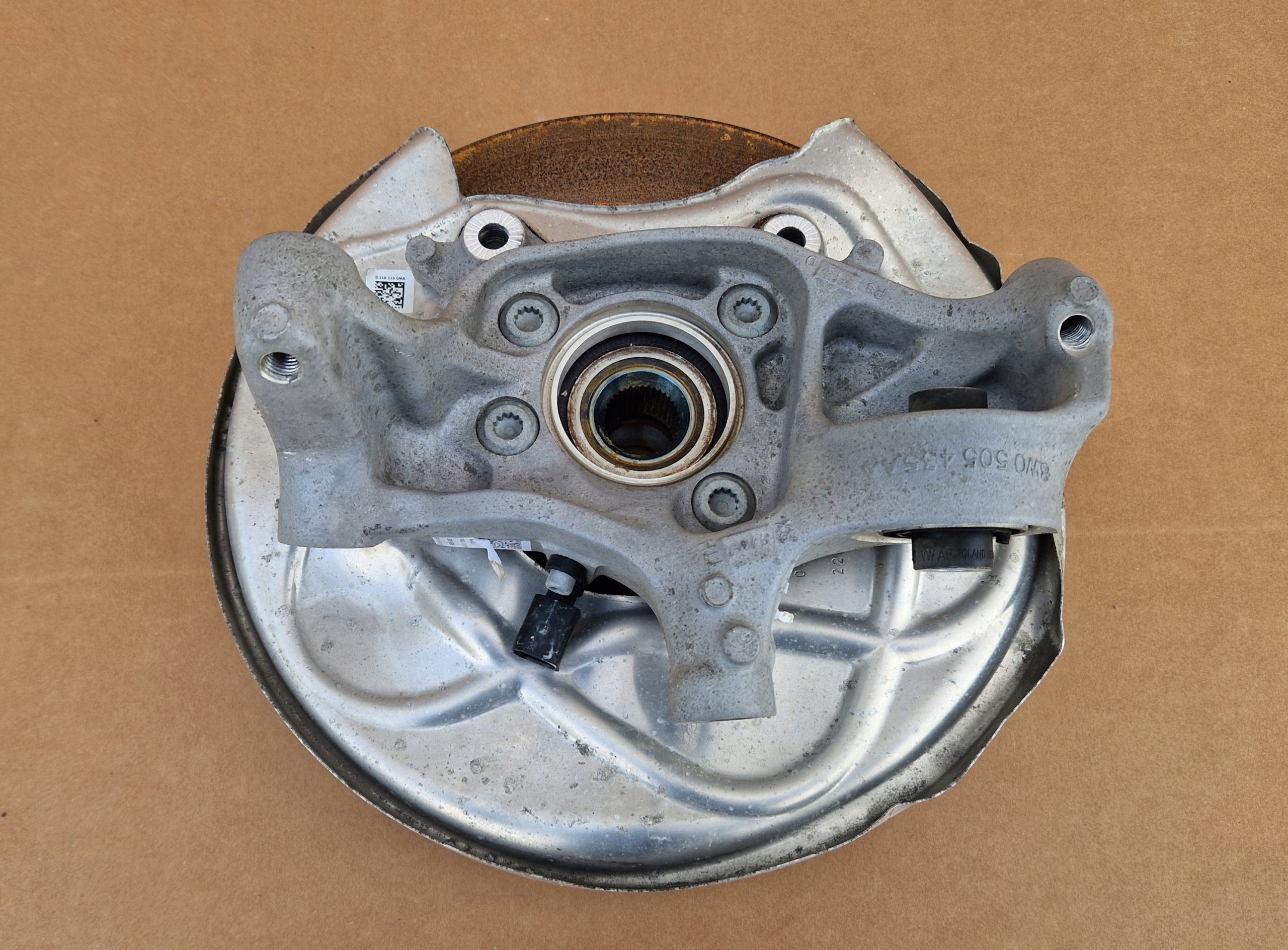 swing disc rear part left AUDI A4 B9 LIFT AUDI A5 8W0505435AA