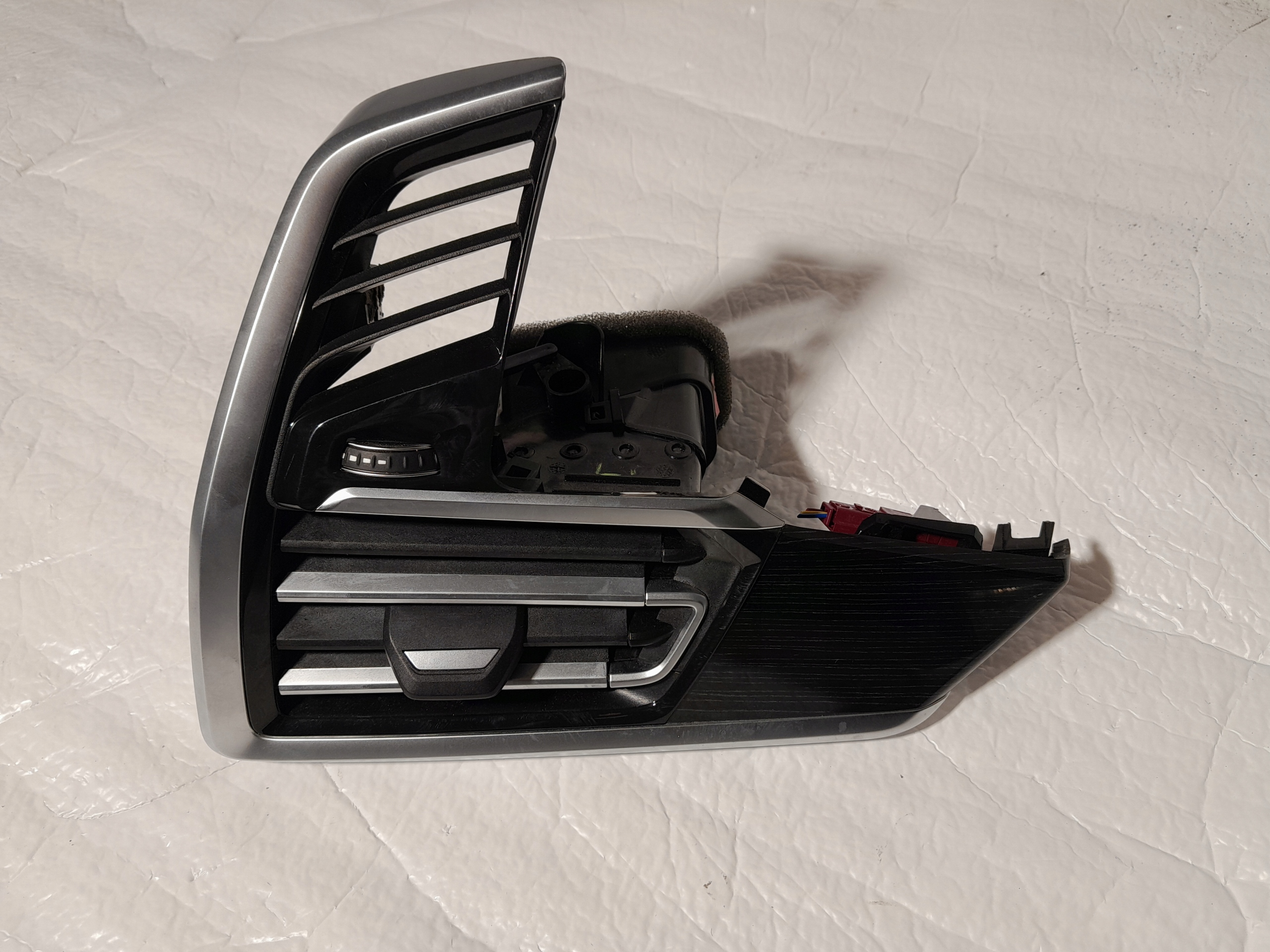BMW X5 G05 grid air conditioning devices 2182891