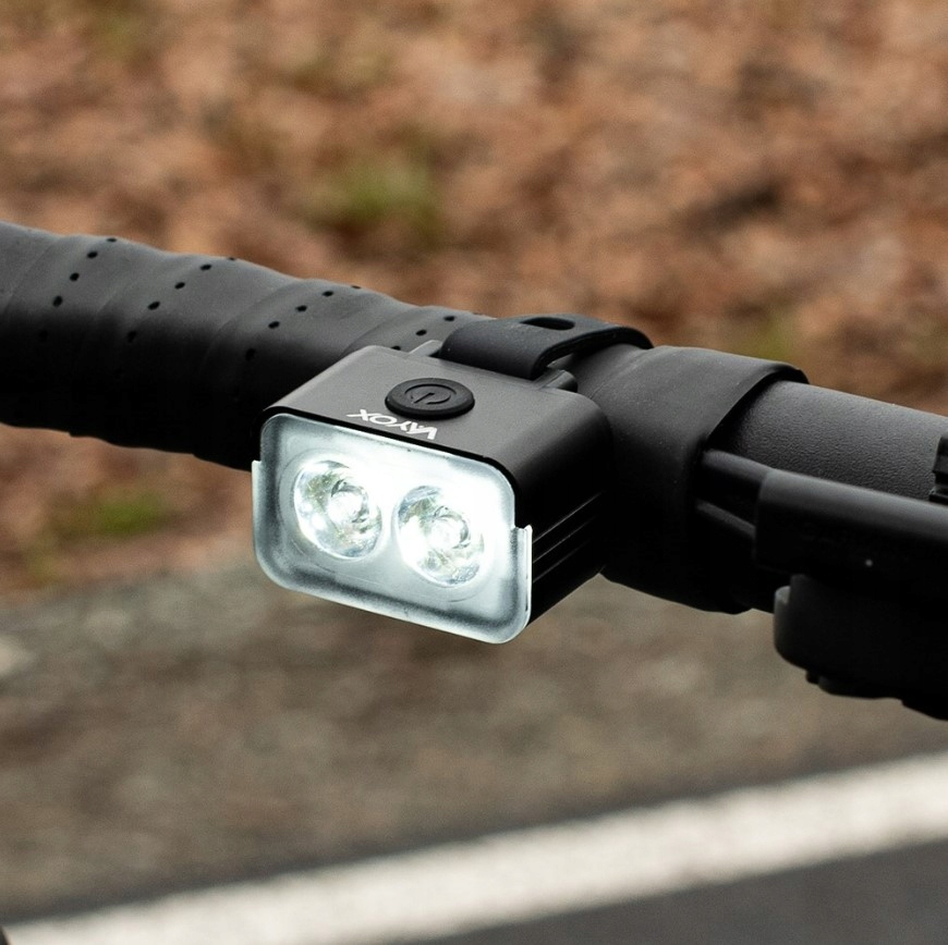 LAMPKA ROWEROWA PRZEDNIA ROWER ŚWIATŁO ROWEROWE NA PRZÓD ŁADOWANA USB Model OŚWIETLENIE ROWEROWE VA0153