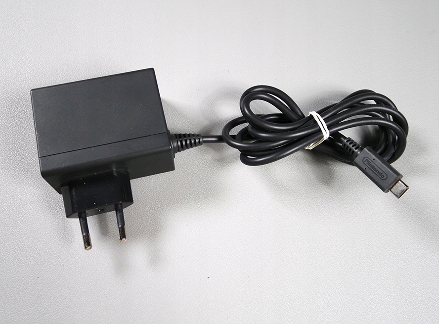 Oryginalna ładowarka do Nintendo Switch