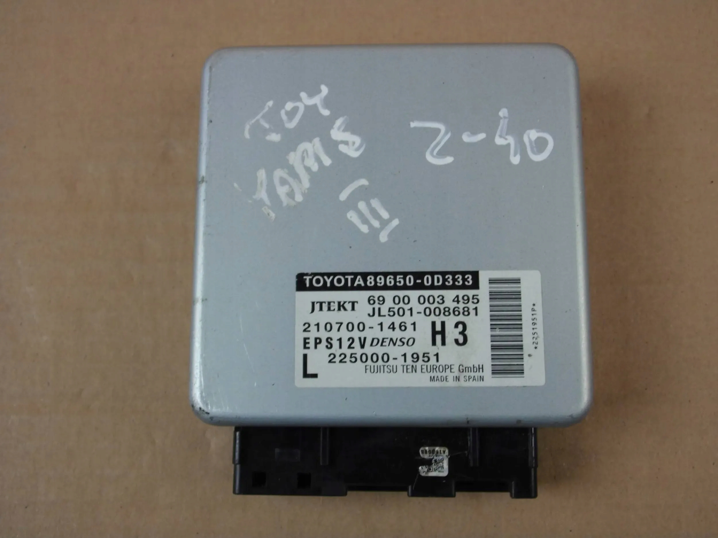 TOYOTA YARIS III MODULE DIRECTION ASSISTÉE VOLANT 89650-0D333