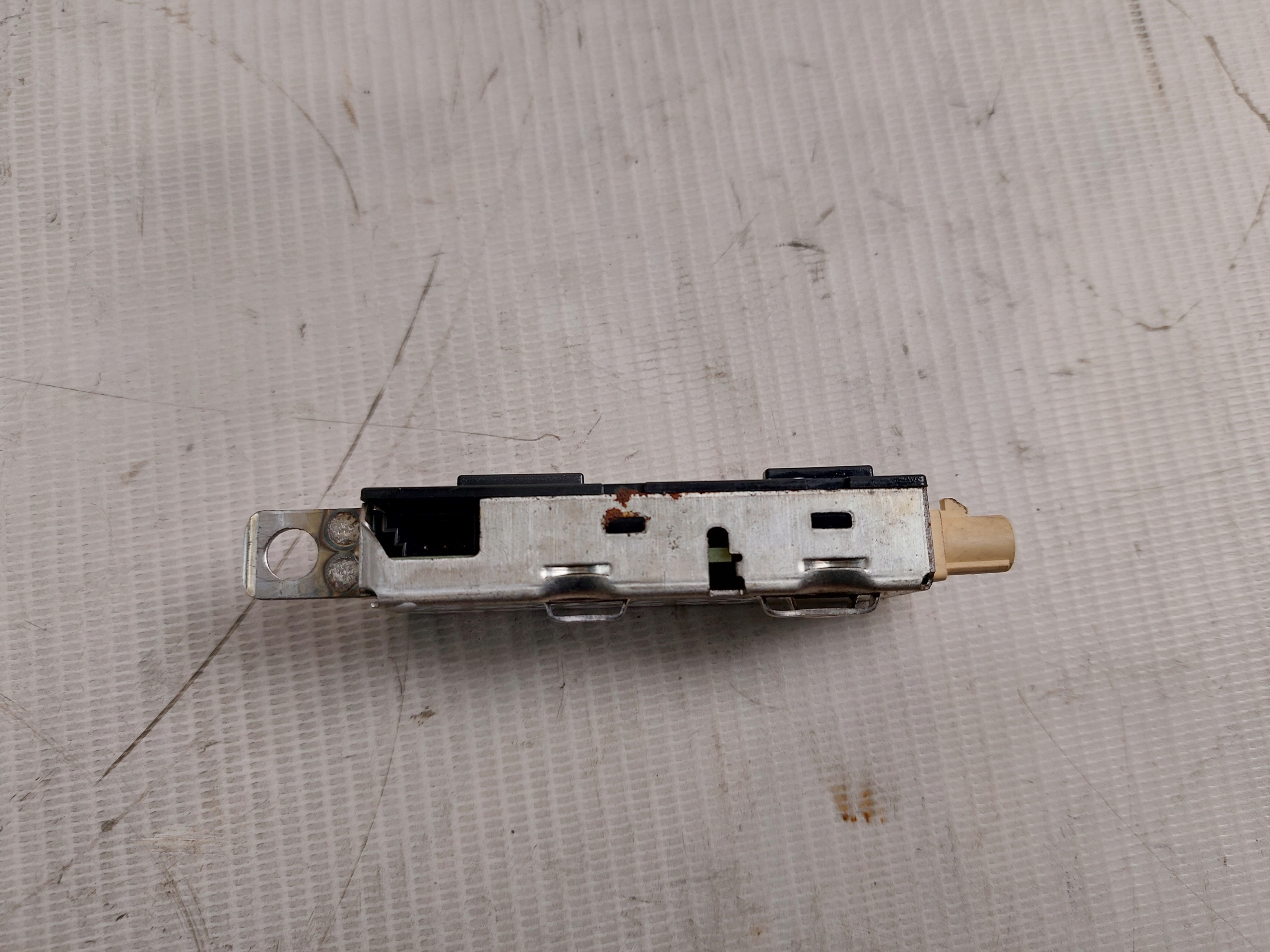 amplificatore ANTENY AUDI A4 B8 KOMBI