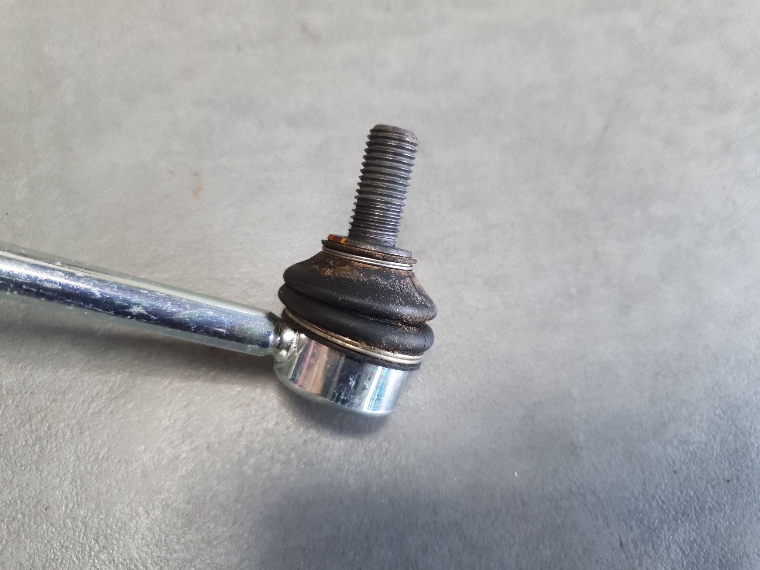 Cupra Leon IV KUPPLUNG vorne des stabilisators 5QO411315D