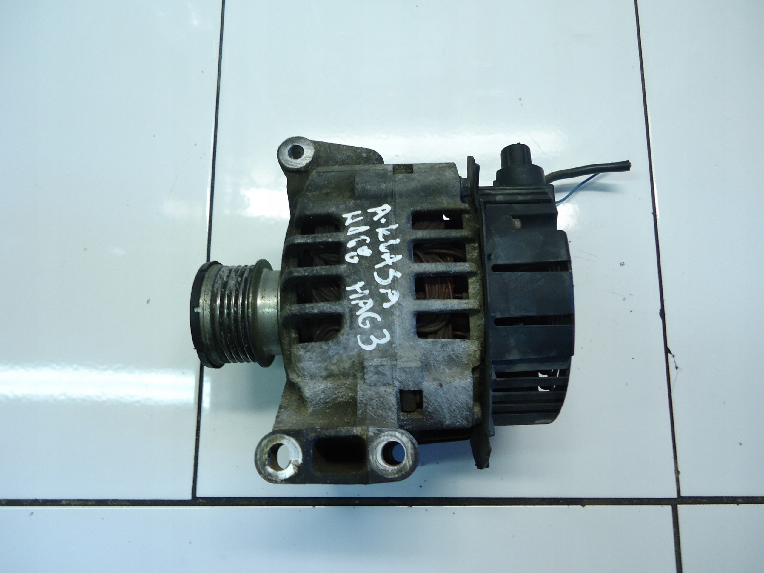 MERCEDES A W168 1.7 1.9 CDI alternator A0121544302