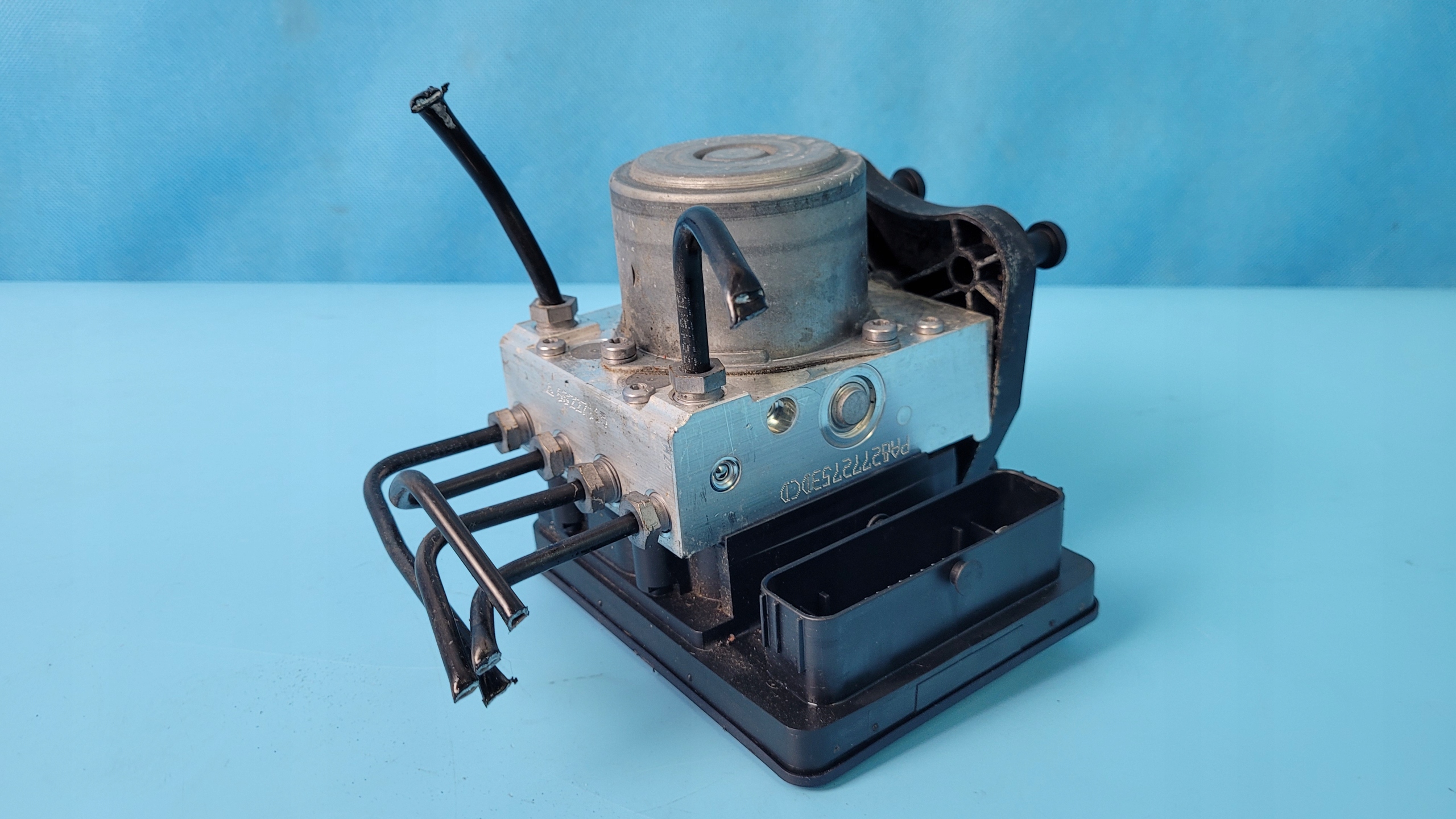 MERCEDES W205 C220 насос ABS A2059005744