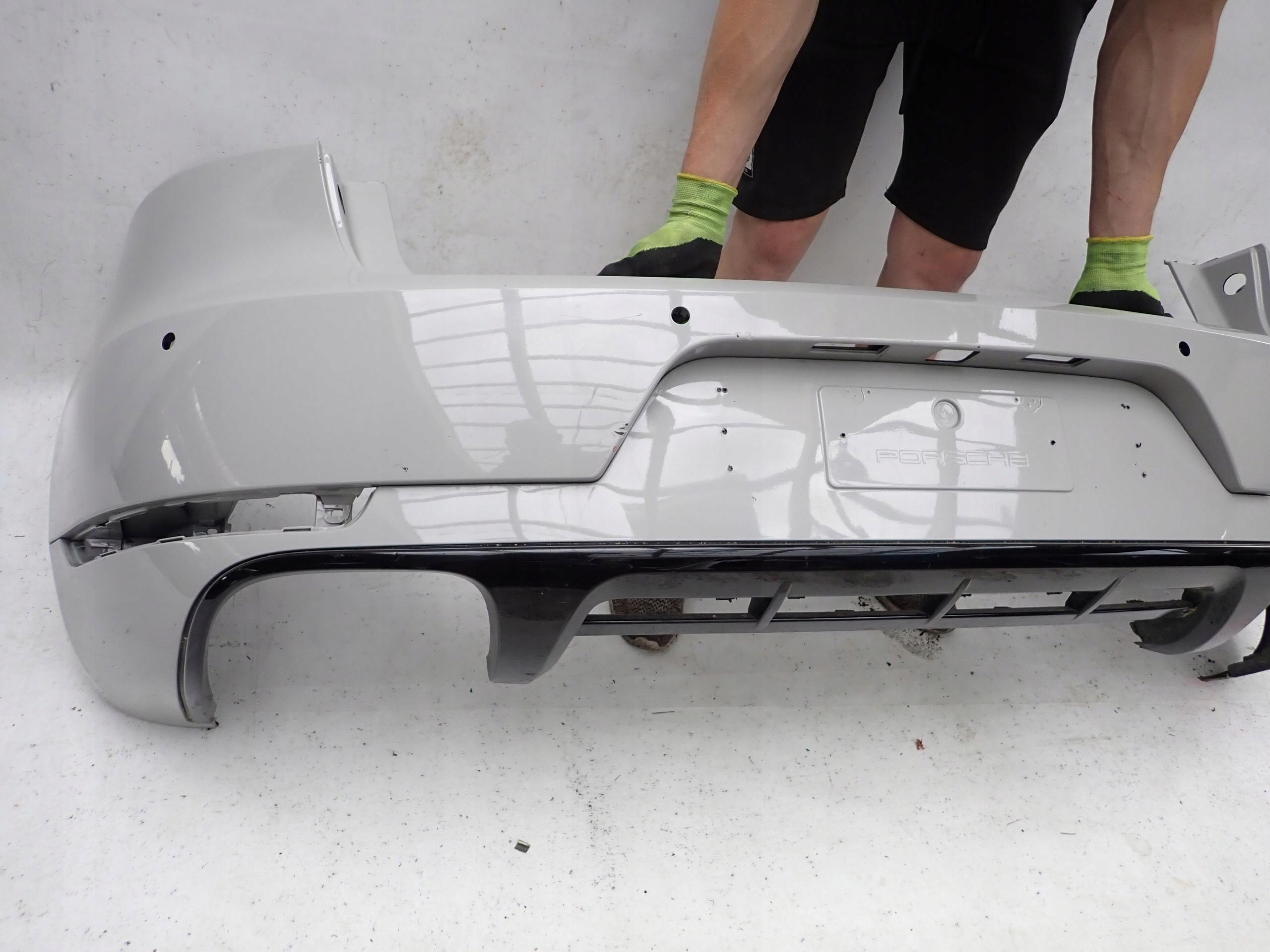 PORSCHE MACAN 95B GTS 14- bumper rear part rear 4PDC