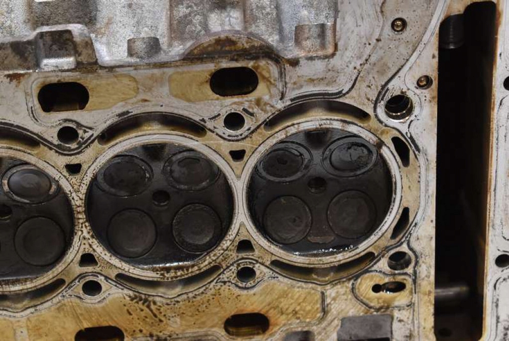 TESTATA Motore MCGU CITROEN C4 1 e 1.6 THP 150 KM 08-11