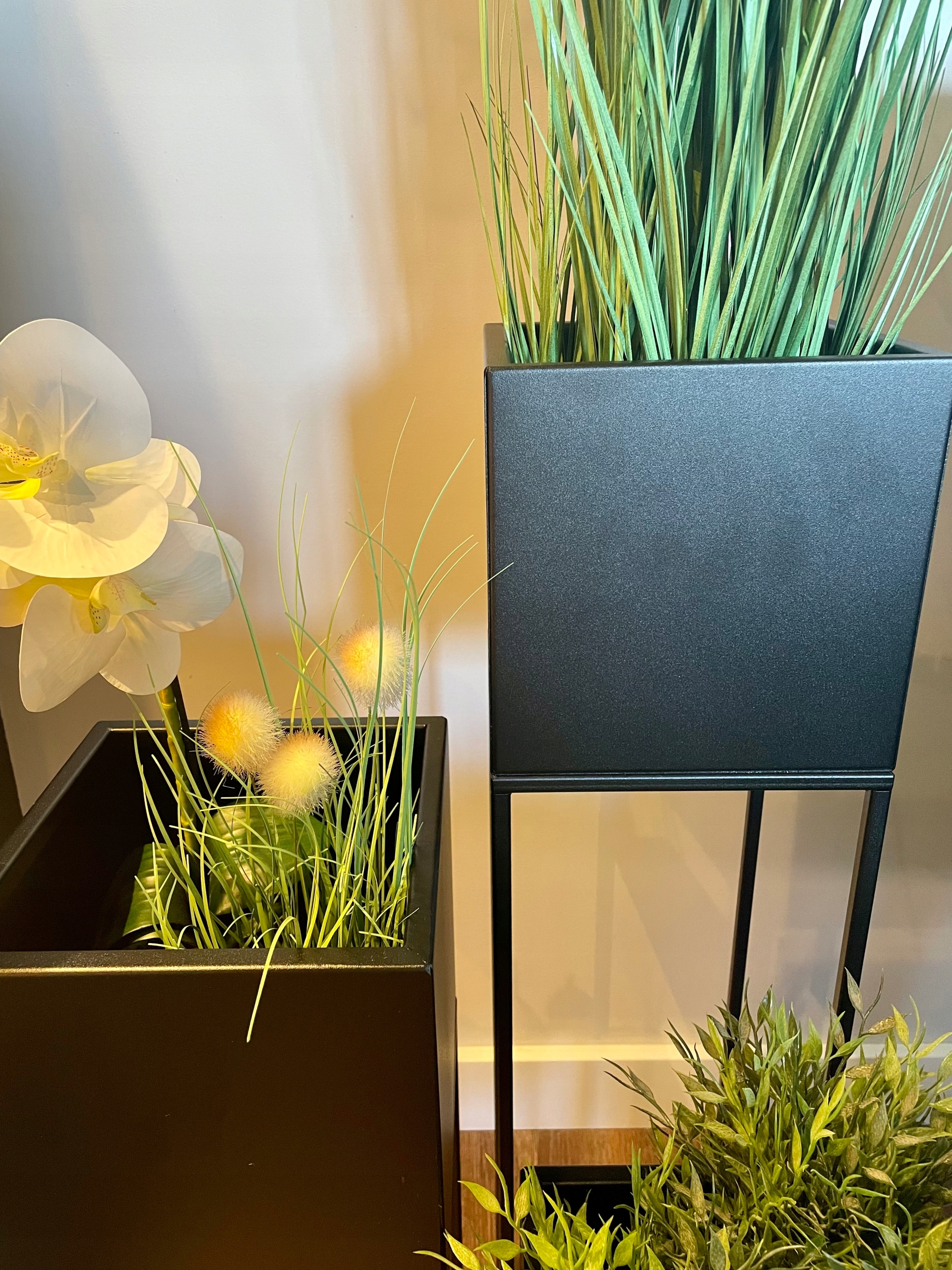 Osłonka Metal Doniczka Loft LORIENT BLACK L87cmYLD Materiał metal