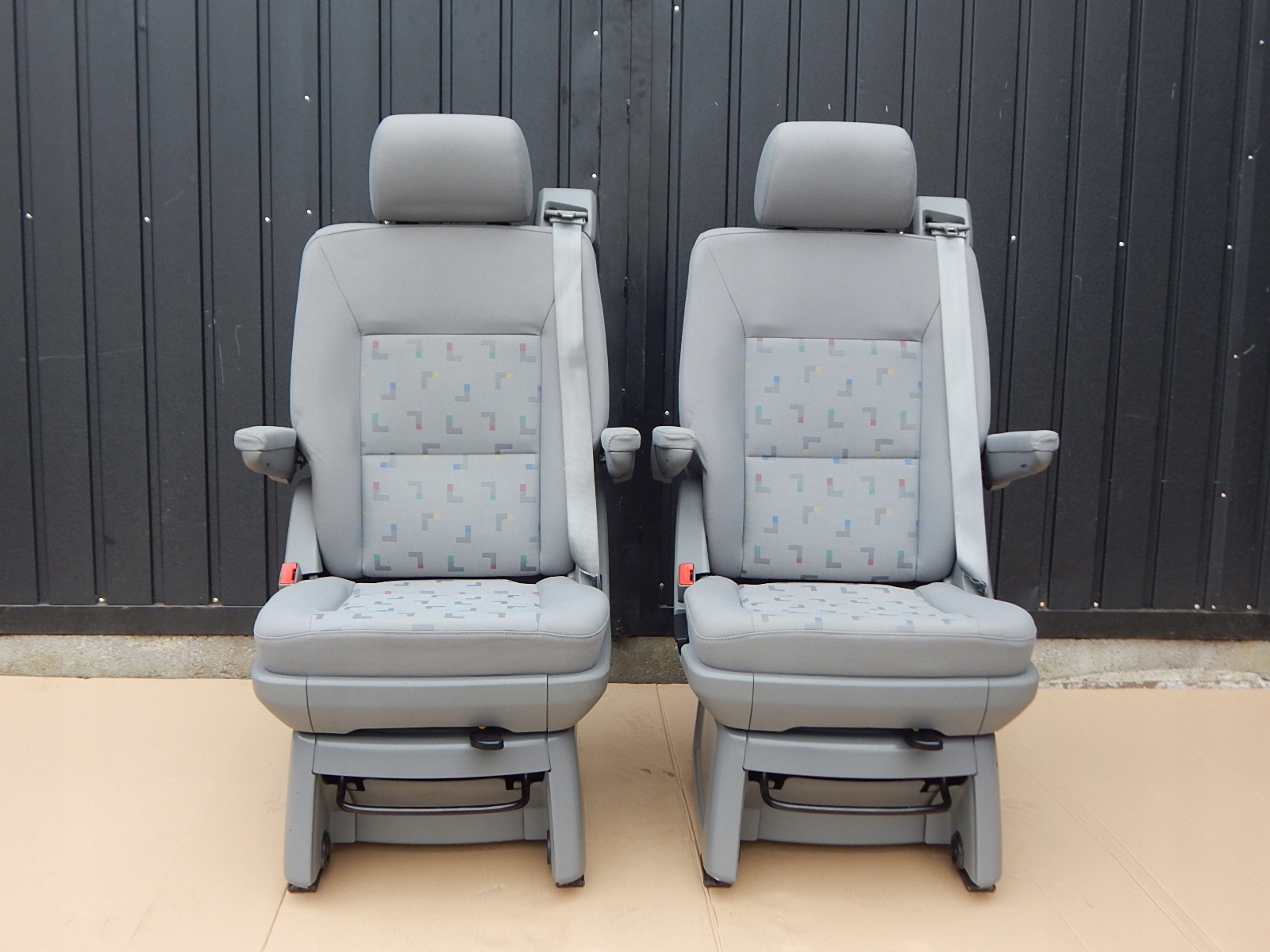 VW T5 MULTIVAN fotel obrotowy fotele obrotowe LLL