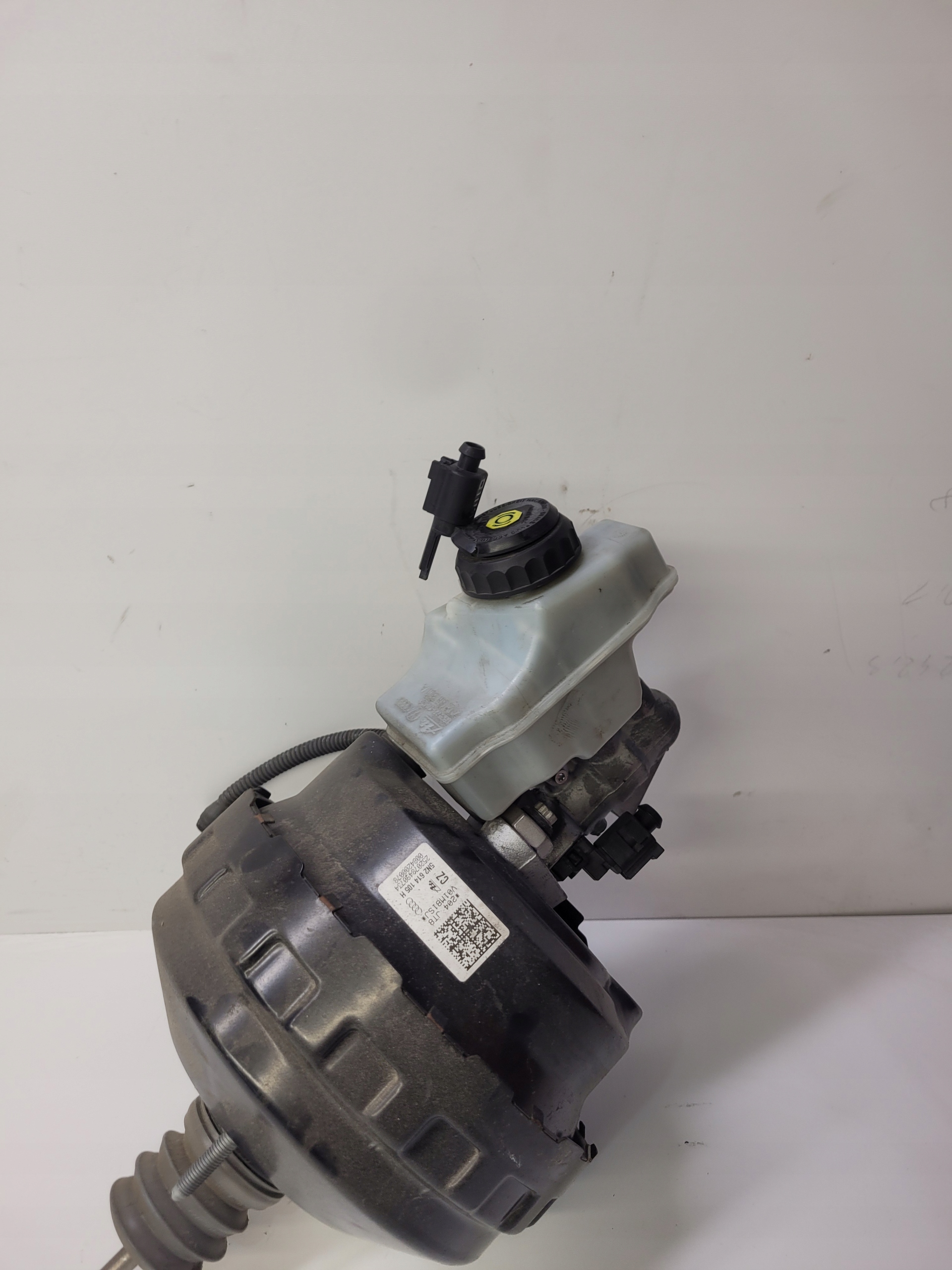 Servofreno servo AUDI A1 A3 Q3 VW 5N2614105H