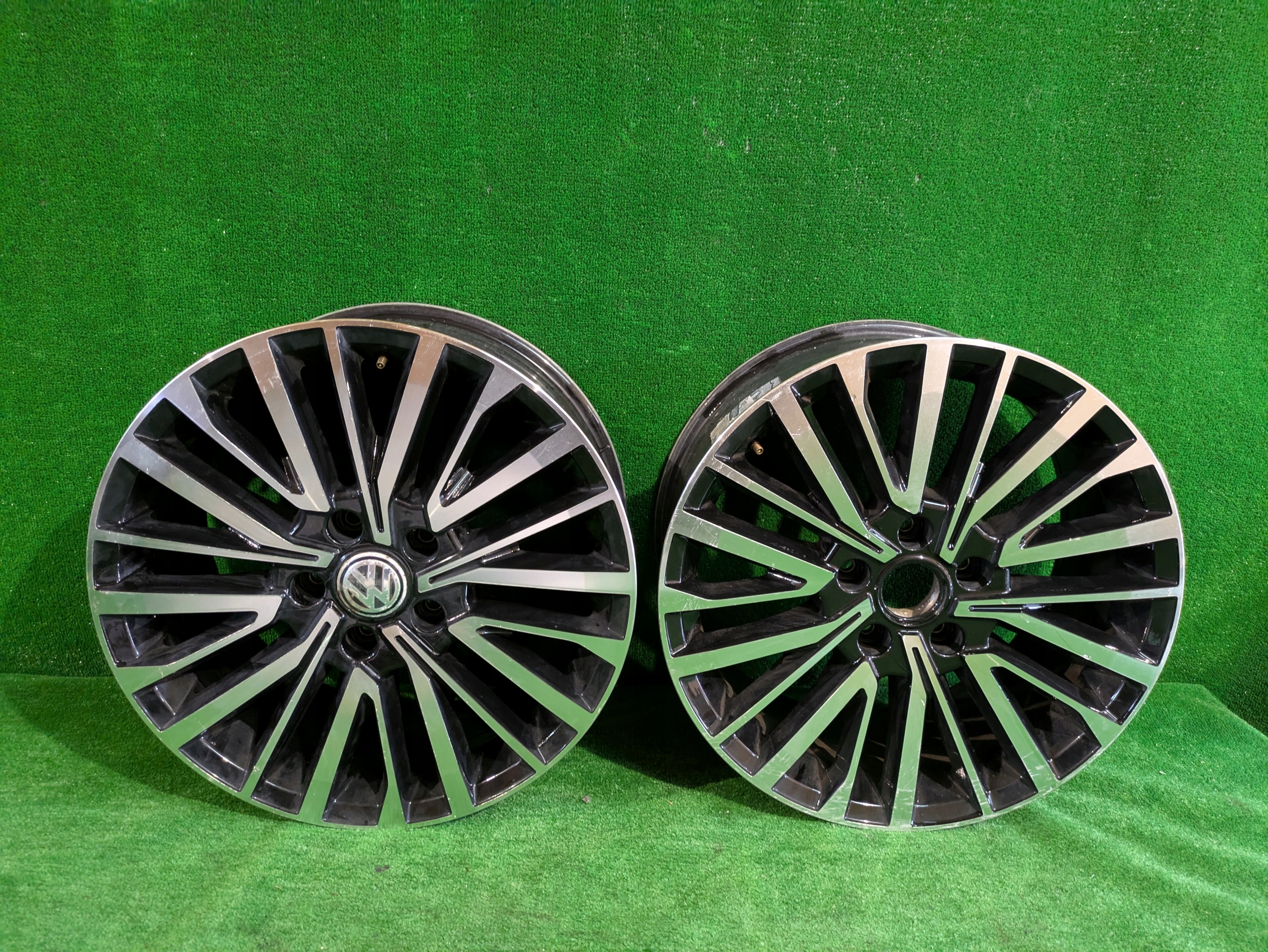 disc VW CARAVELLE CARBONADO 18" 8J ET55