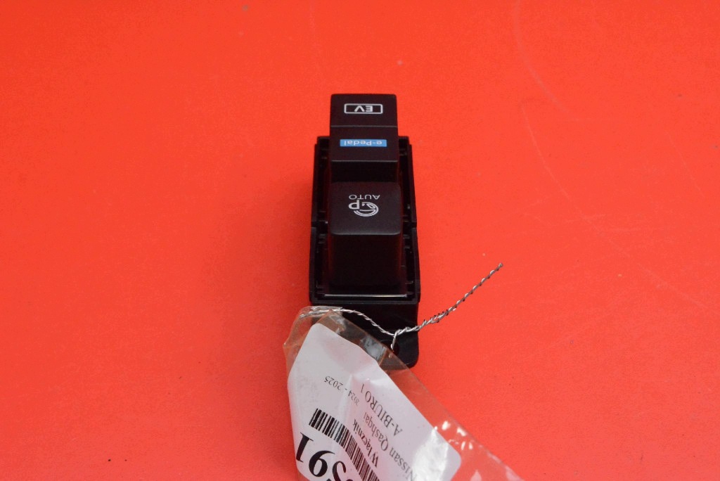 PANEL switch AUTO PARK E-PEDAL EV NISSAN QASHQAI 3 III J12 LIFT 24-25