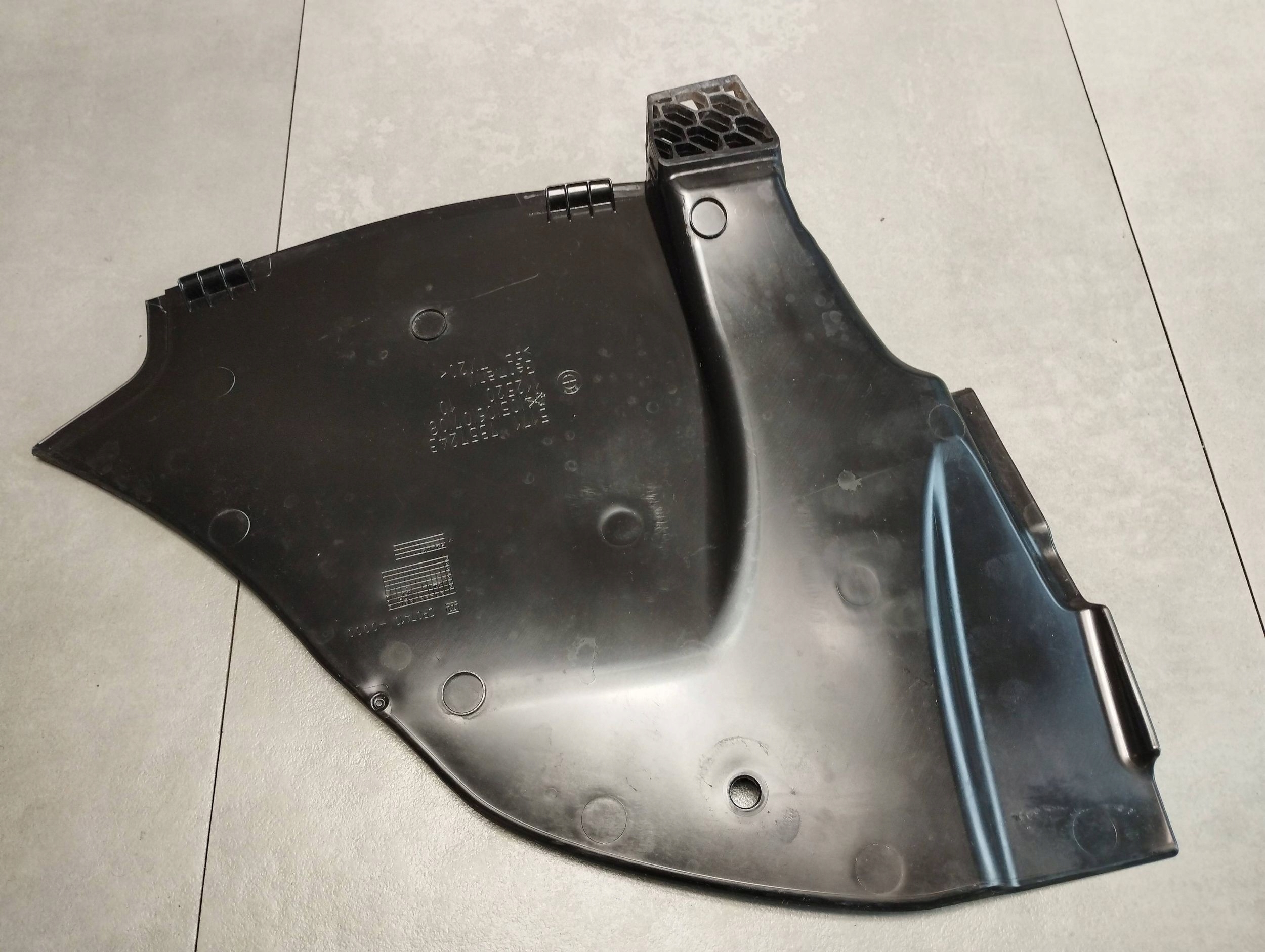 BMW 7 G11 Blende Abdeckung WLOTU luft 7357243