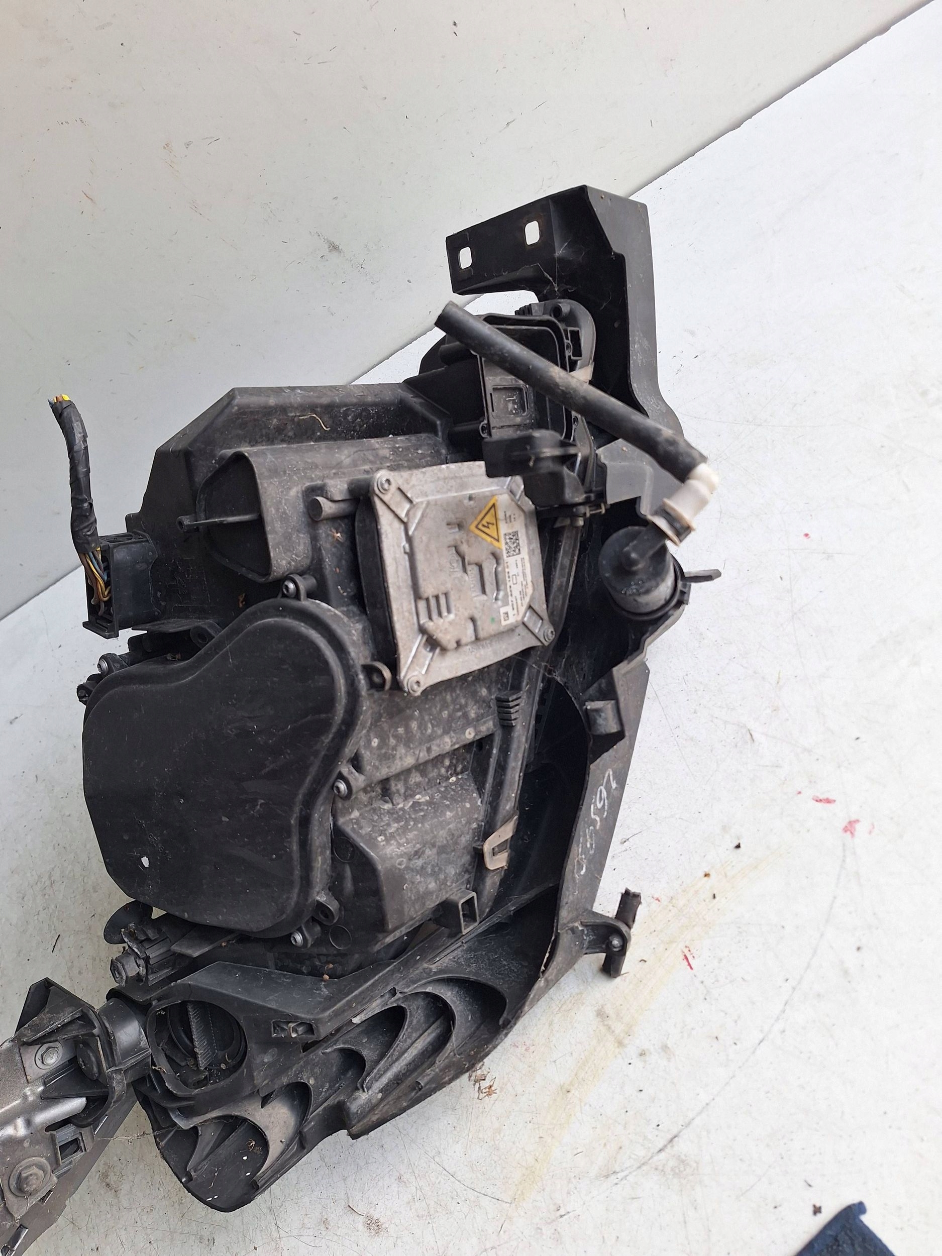 BMW 3 E92 E93 05--09 light left XENON UK-ANGLIK 7162129