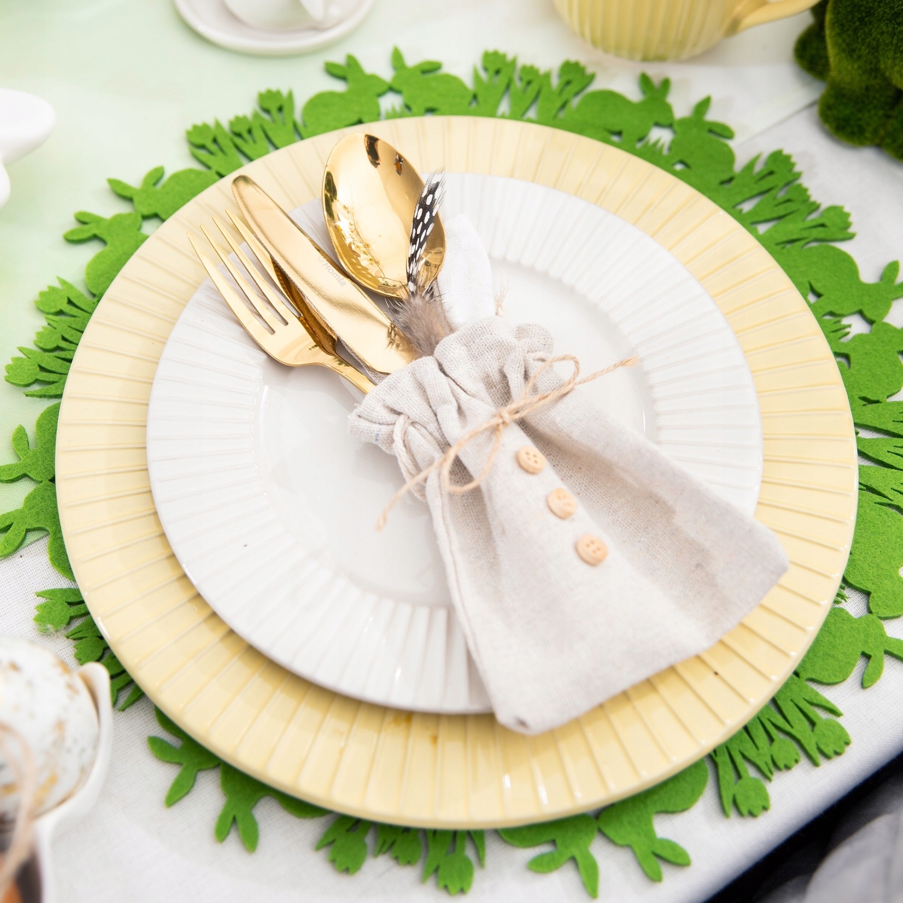 Złote Sztućce 4 sztuki 4 elementy Homla zestaw dla 1 osoby Liczba osób Inna liczba