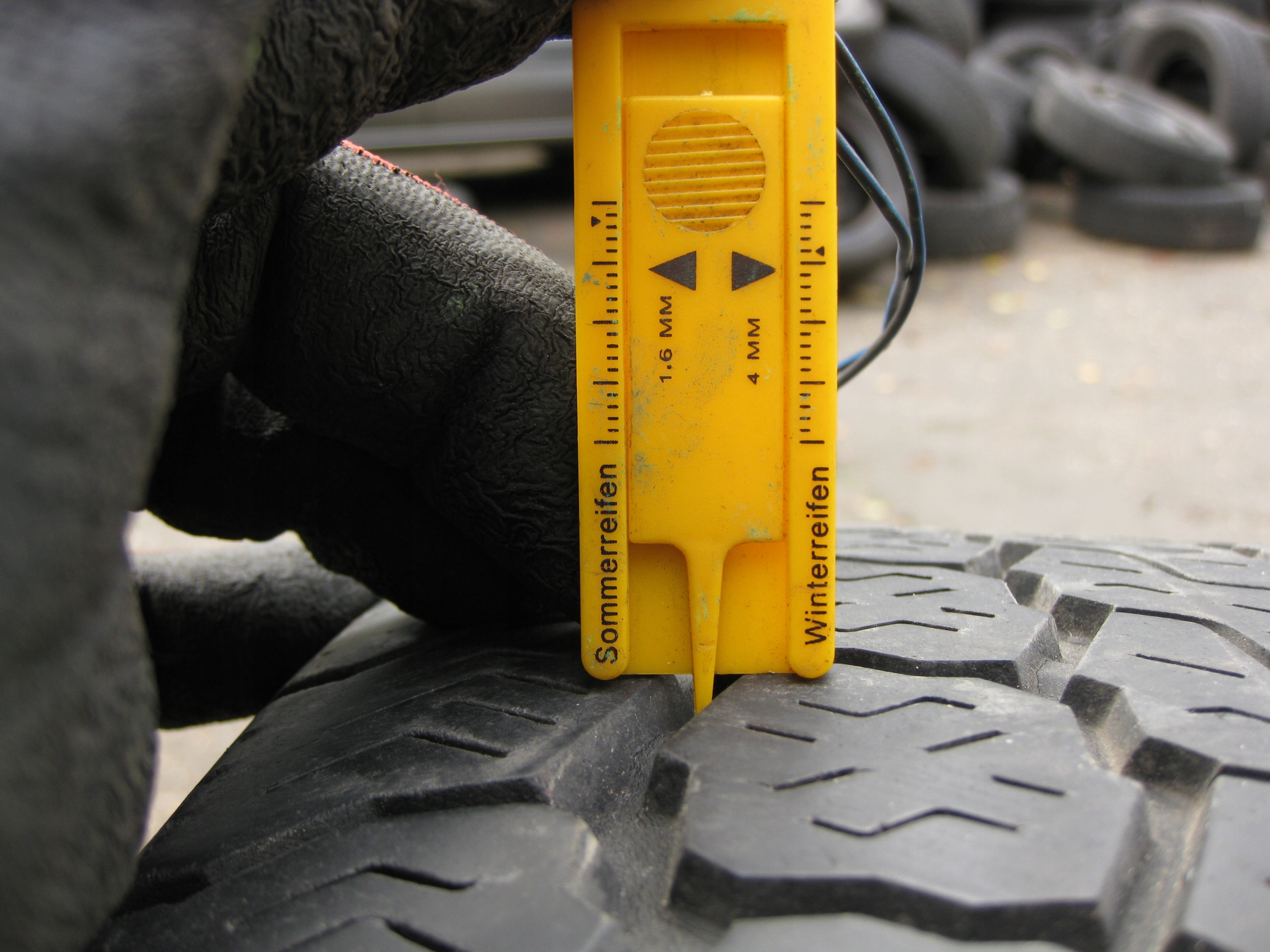 gomma WIELOSEZON GOODYEAR CARGO VECTOR 235/65R16 5MM 21R