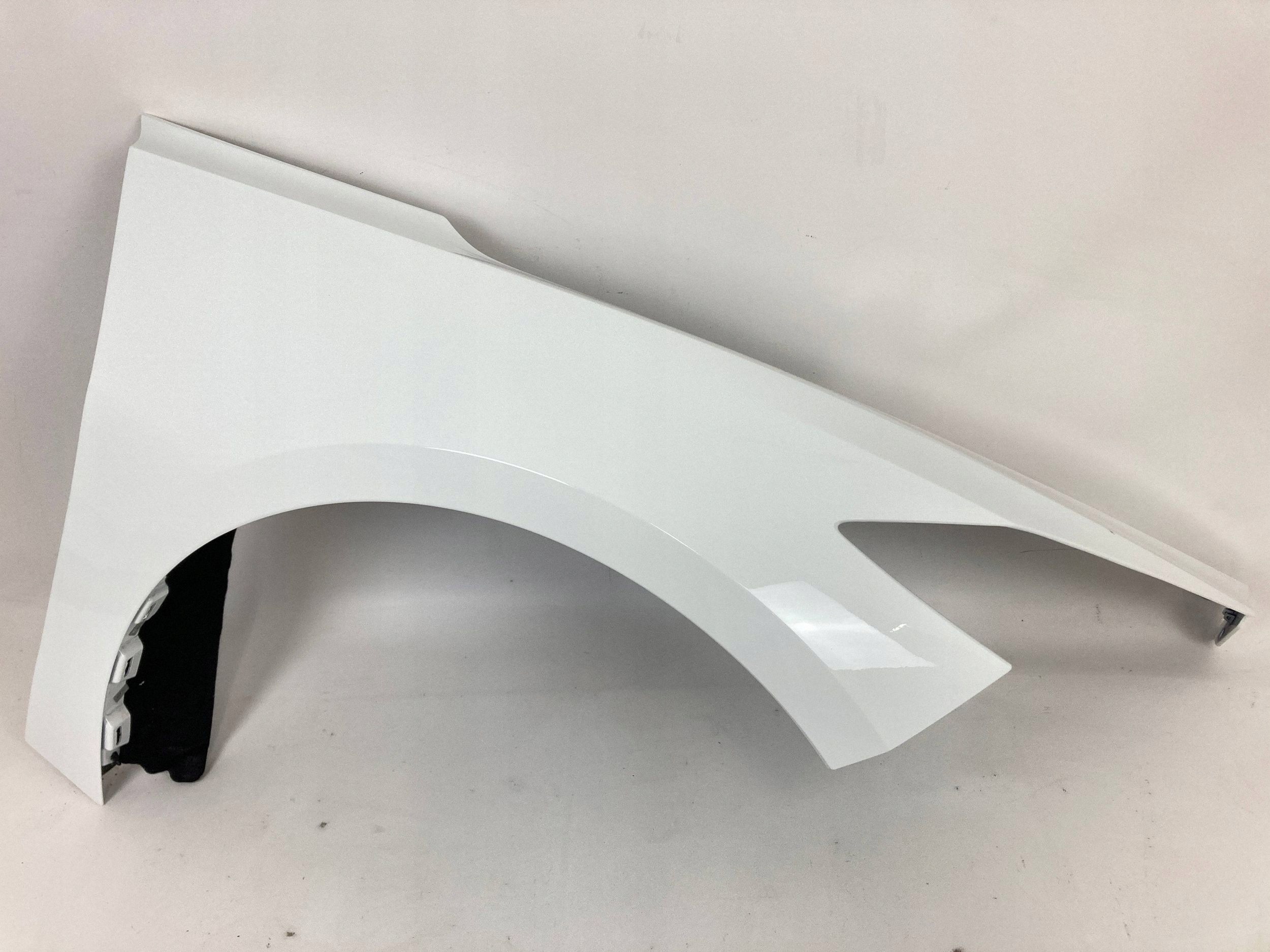 Chevrolet Corvette C8 Stingray Z51 fender front right 2020-2026 OEM
