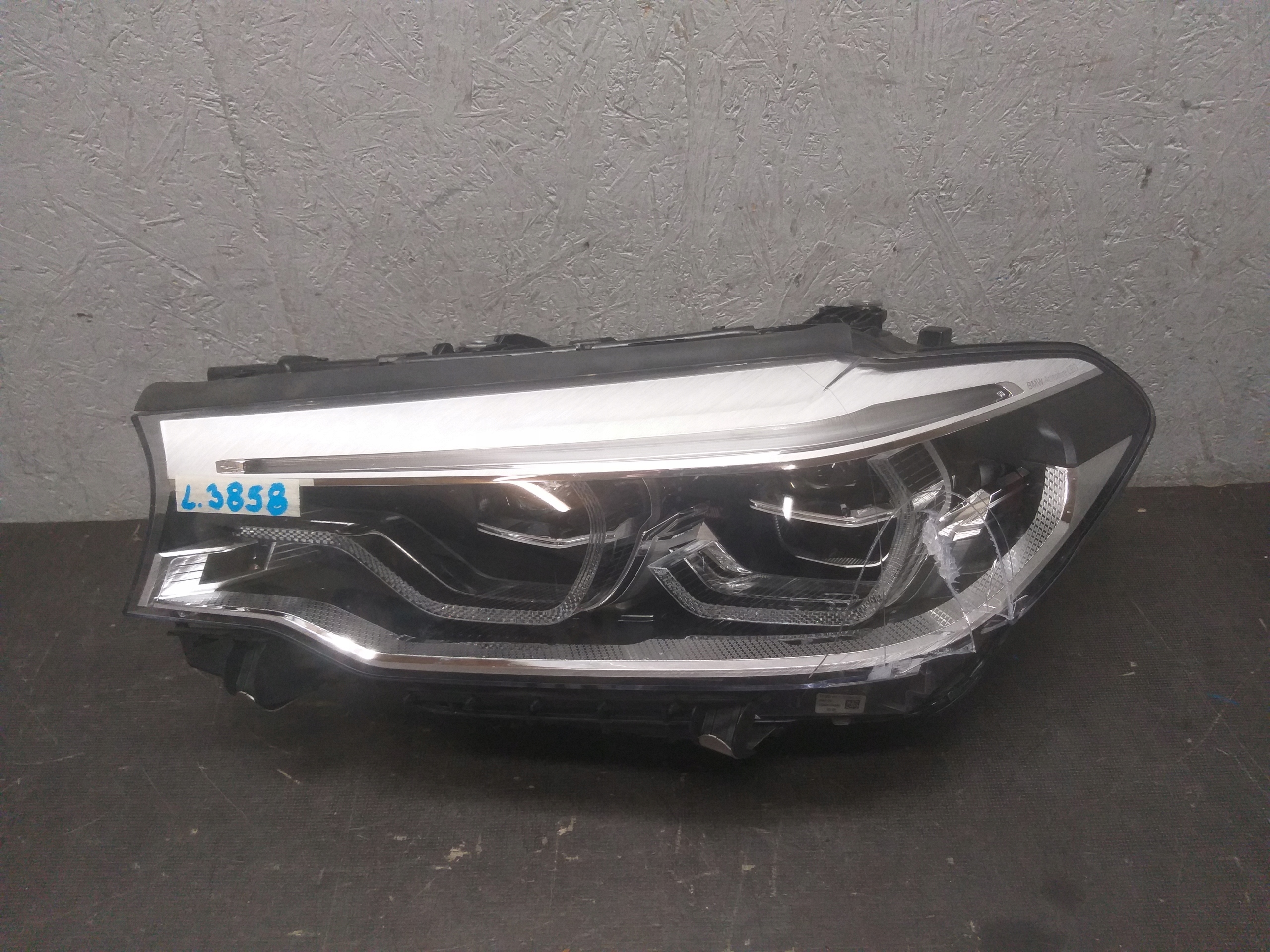 light front left BMW 5 V G30 G31 ADAPTIVE LED FULL LED 7214961-03