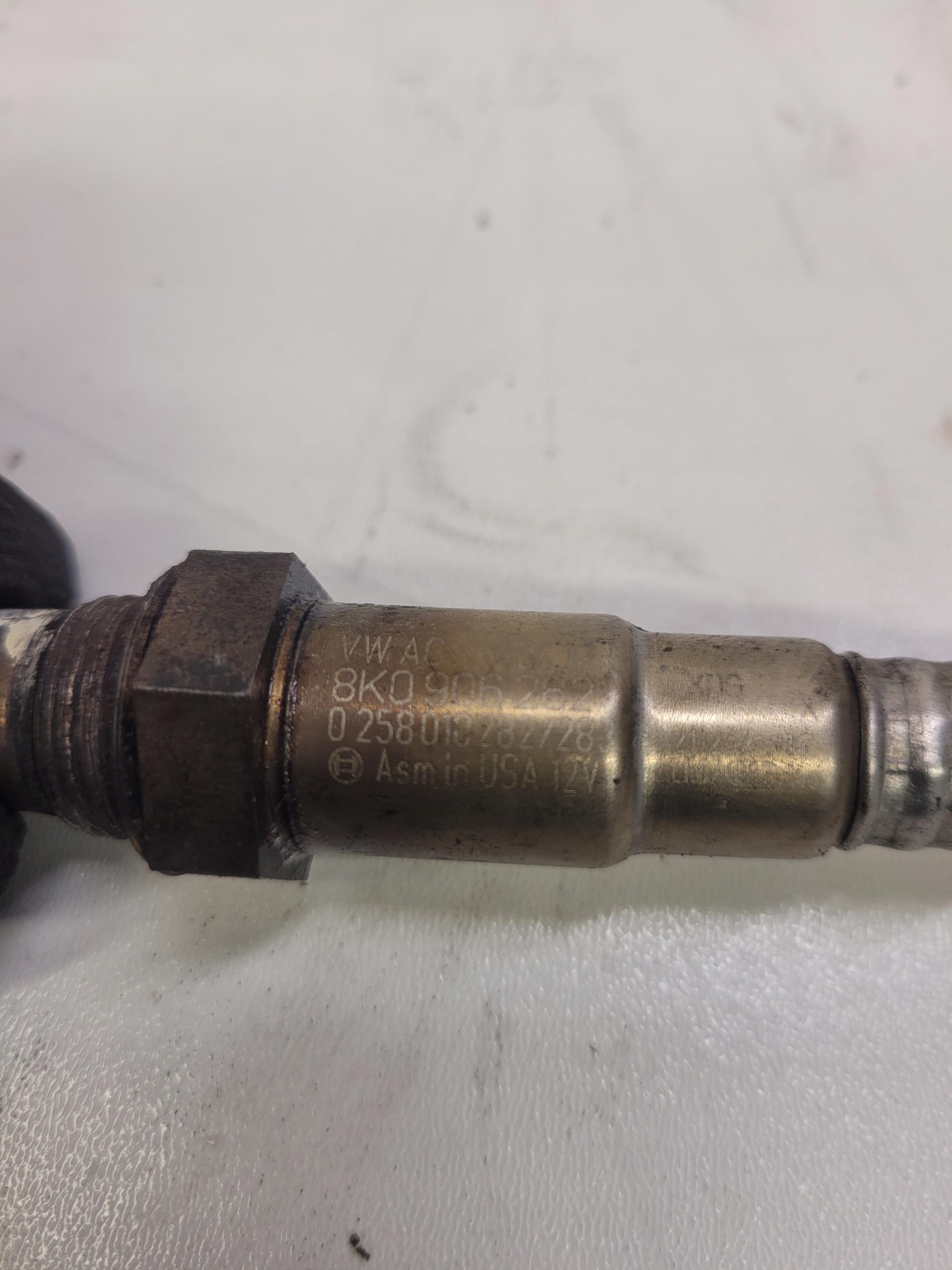 Sensor TEMPERATURY Gase AUDI VW 8K0906262