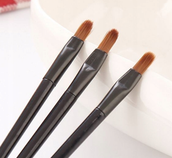 Mini pędzelki do makijażu ust i oczu 10szt Marka bez marki