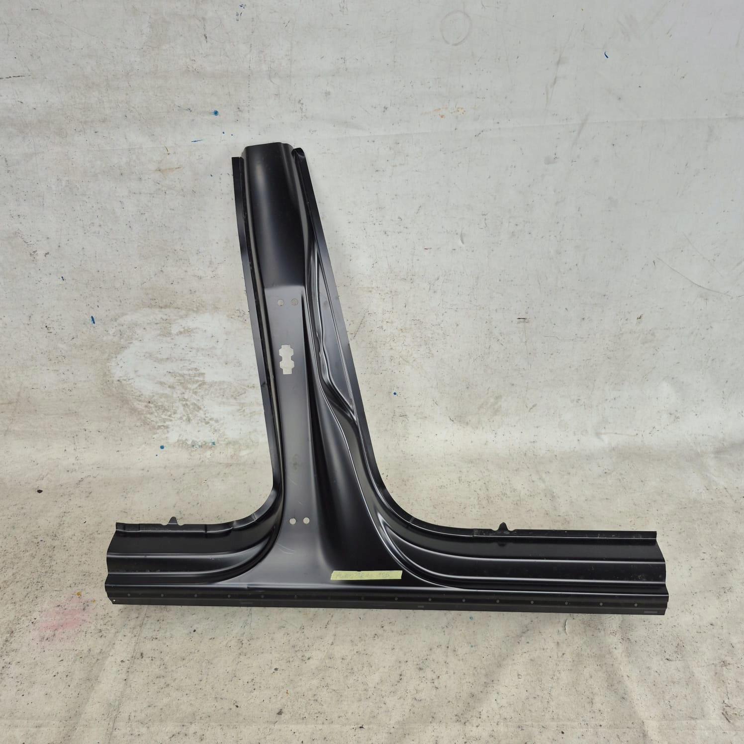 AUDI Q2 16-> threshold pillar side right front