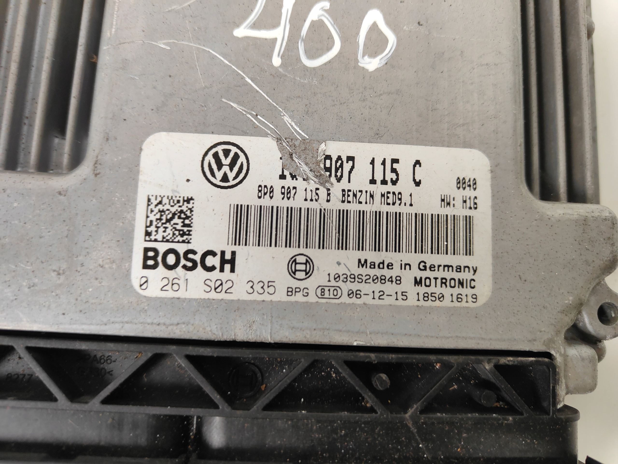 VW computer control unit of the engine 1Q0907115C 0261S02335 8P0907115B