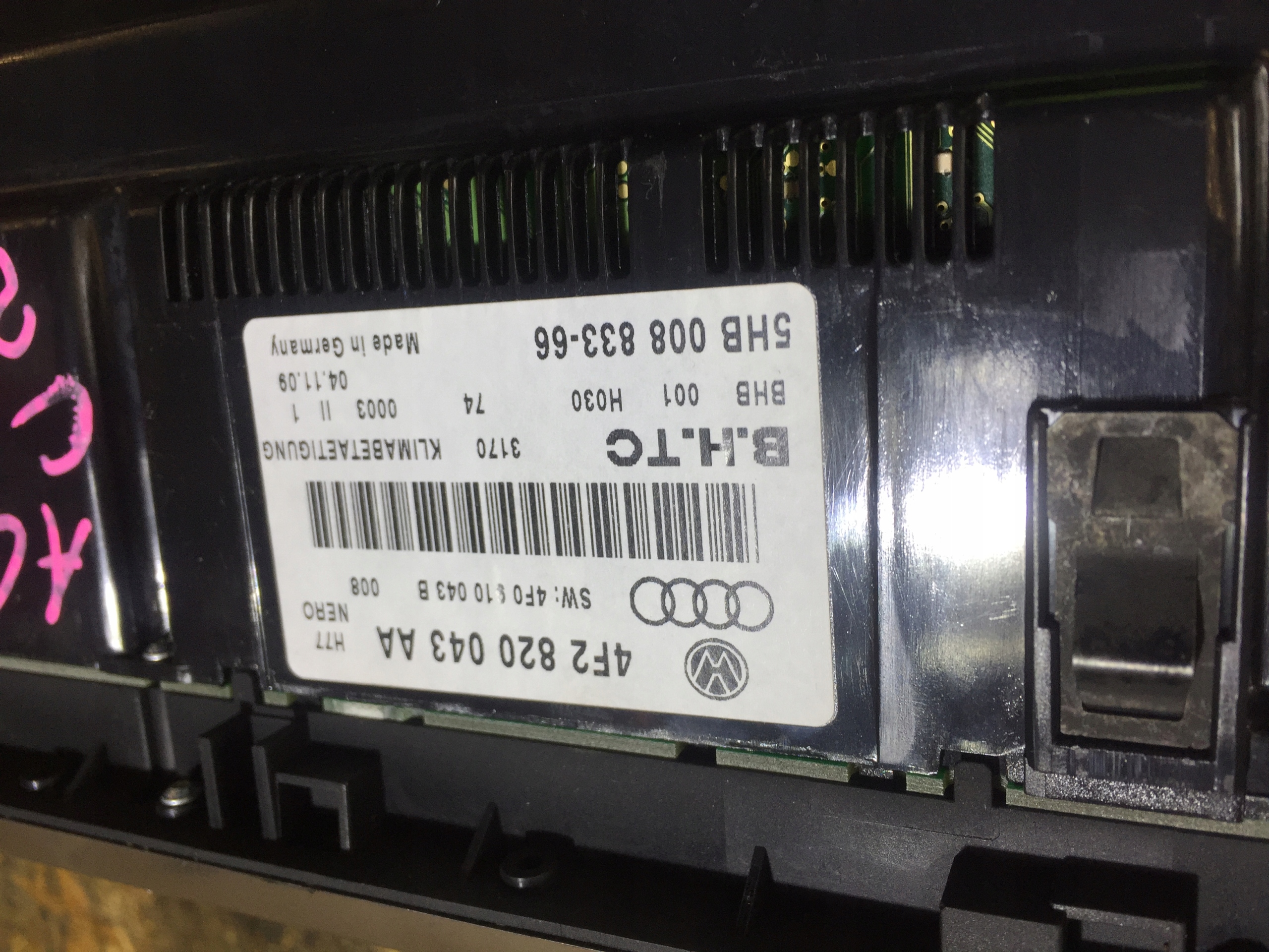 A6 C6 LIFT PANEL szellőző a klímának 4F2820043AA