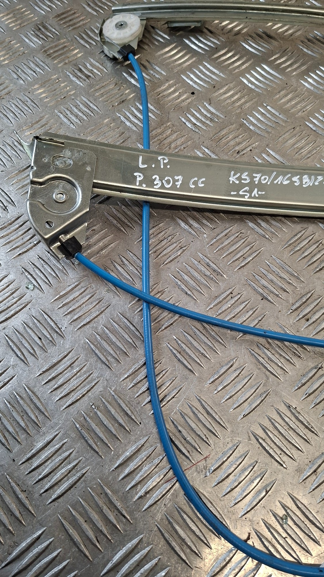window regulator left PRZOW PEUGEOT 307 CC