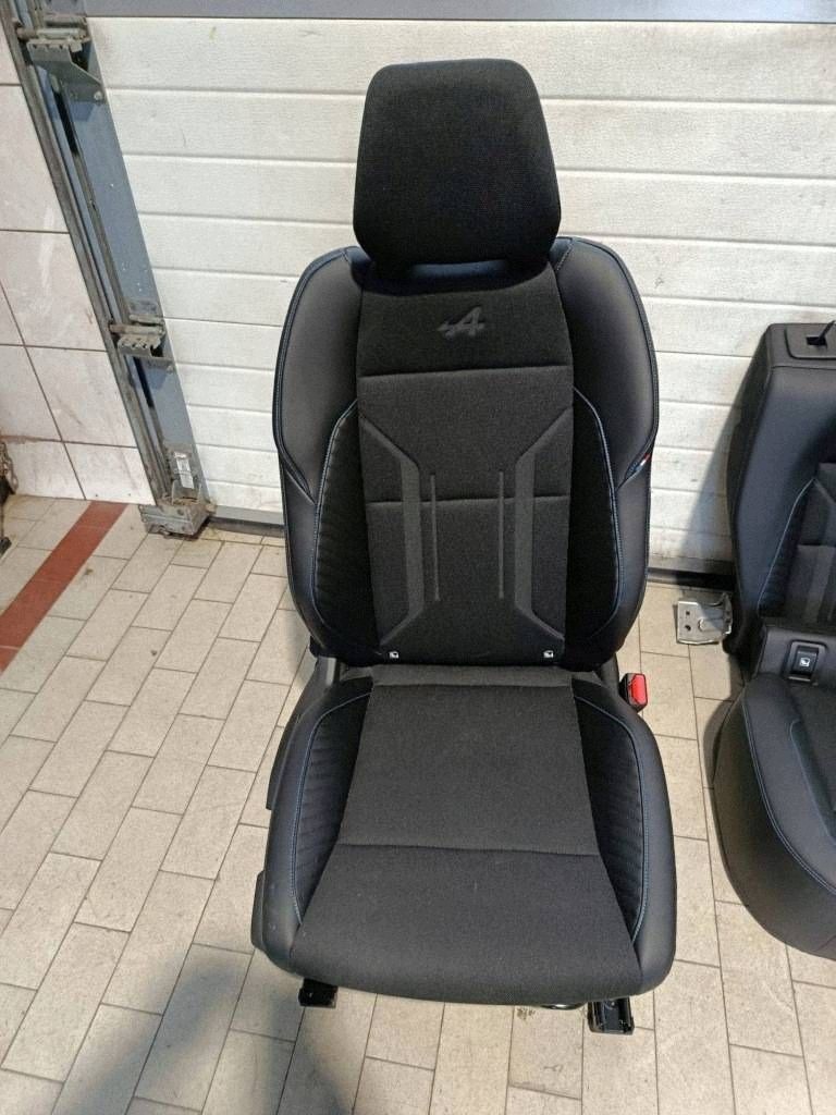 Komplet seats z boczkami armrest Renault Scenic E-Tech V alpine