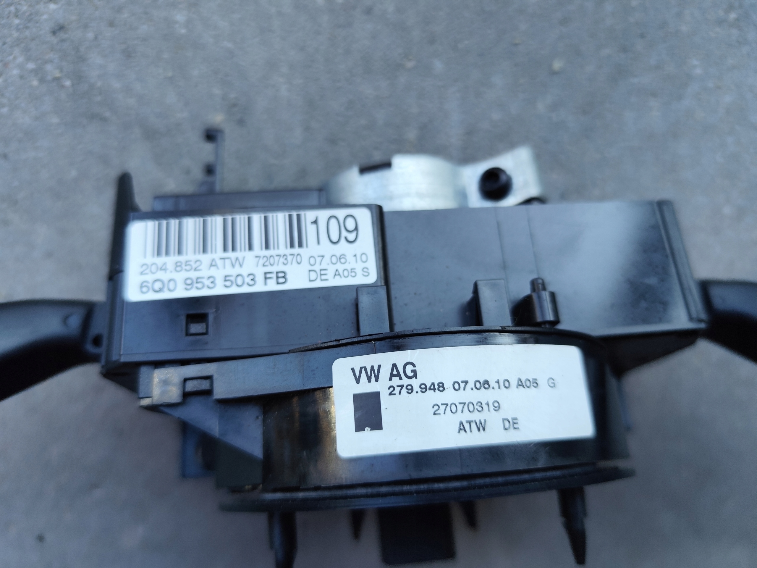 VW T5 LIFT DEVIO LUCI DEVIO DEVIO LUCI TERGICRISTALLO TERGI z obsluga tempomatu 6Q0953503FB