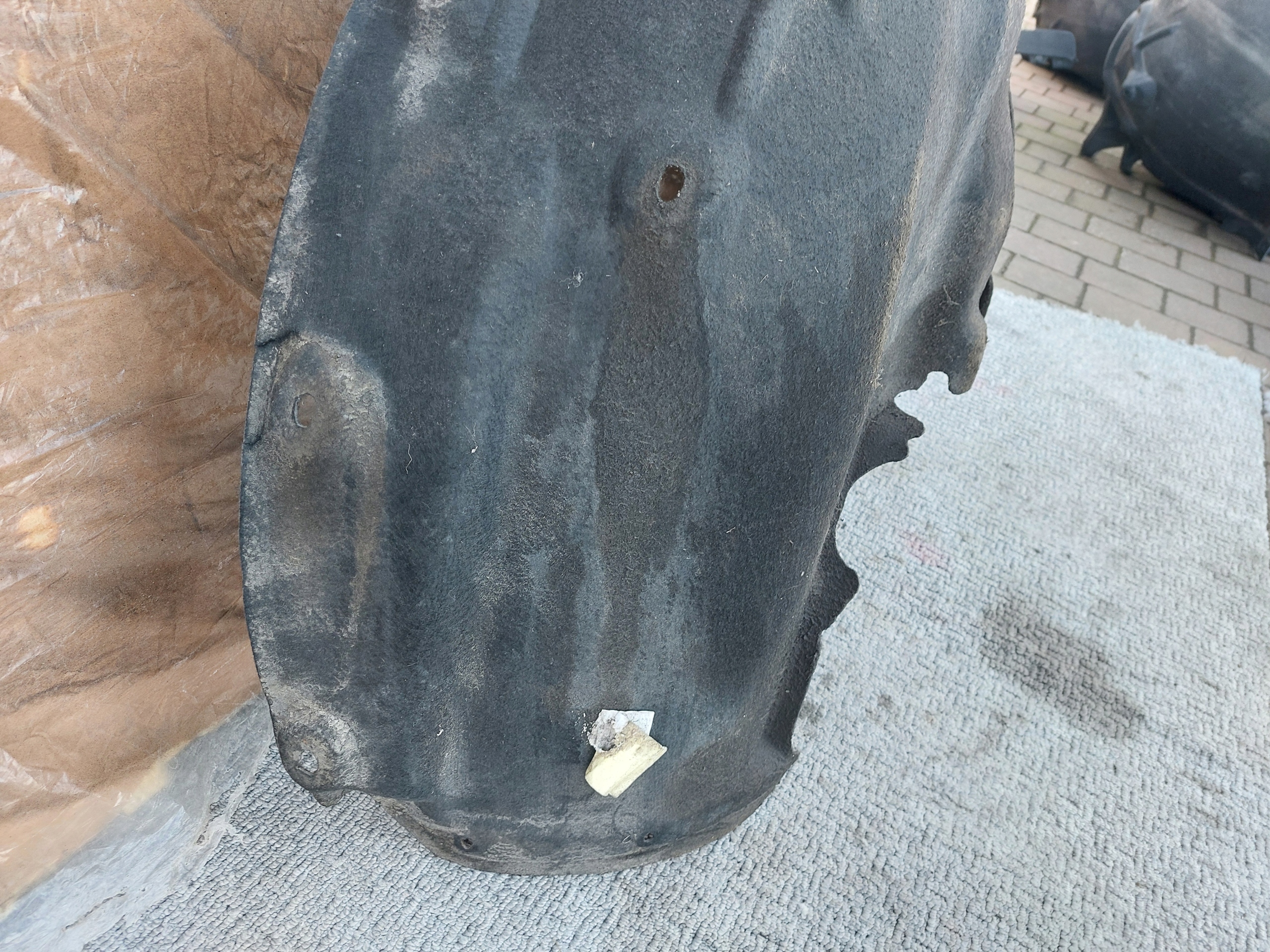 AUDI Q5 8R 16r mudguard right rear part 8R0810172C